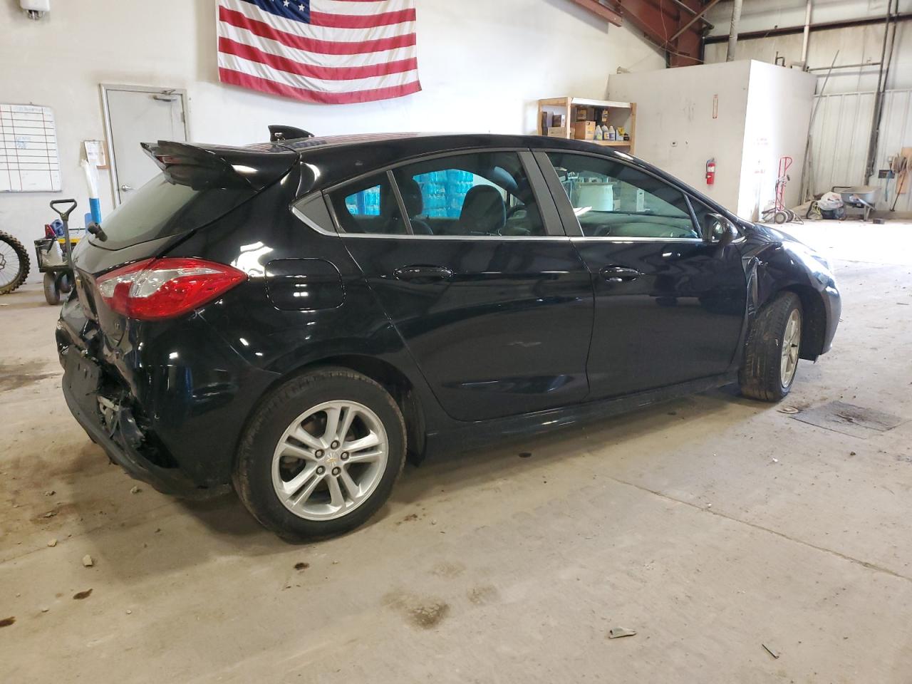 Photo 2 VIN: 3G1BE6SM8JS520608 - CHEVROLET CRUZE 