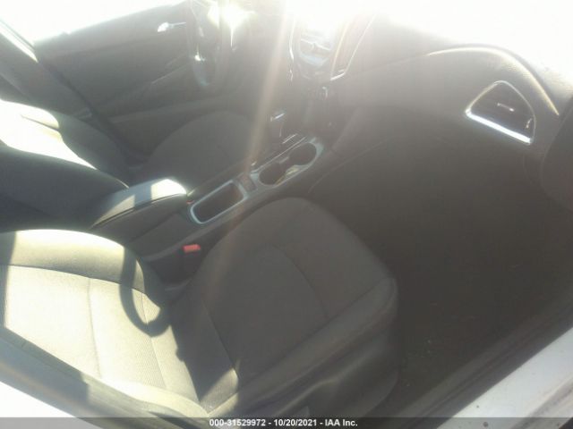 Photo 4 VIN: 3G1BE6SMXHS585681 - CHEVROLET CRUZE 