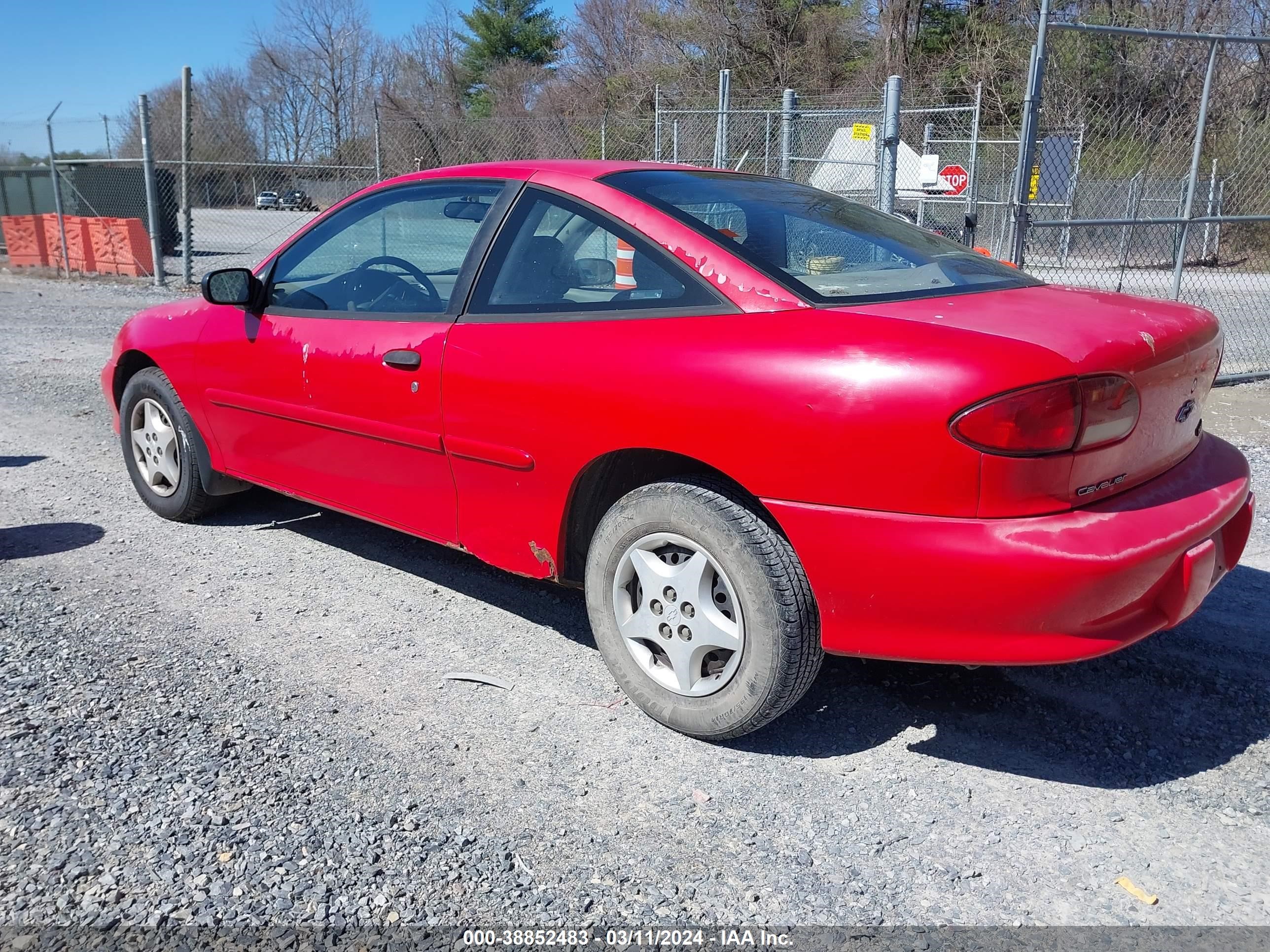 Photo 2 VIN: 3G1JC124XWS832747 - CHEVROLET CAVALIER 