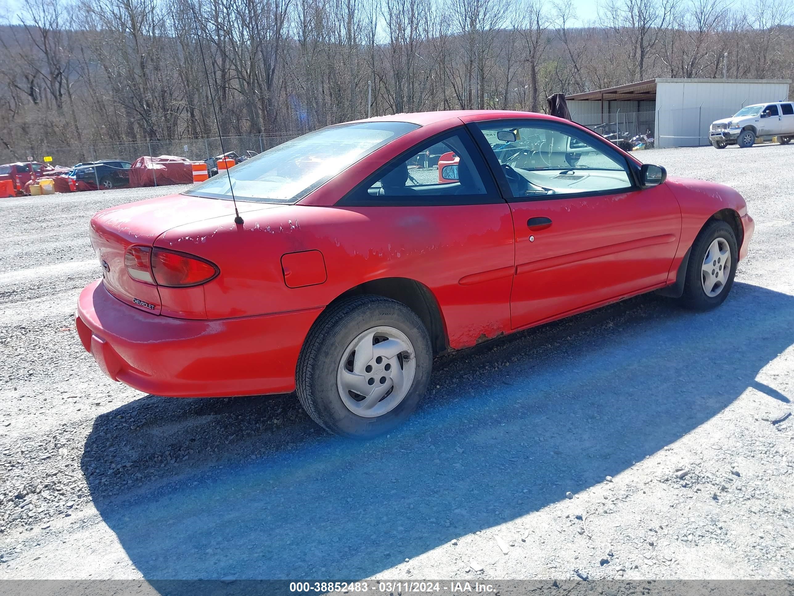 Photo 3 VIN: 3G1JC124XWS832747 - CHEVROLET CAVALIER 