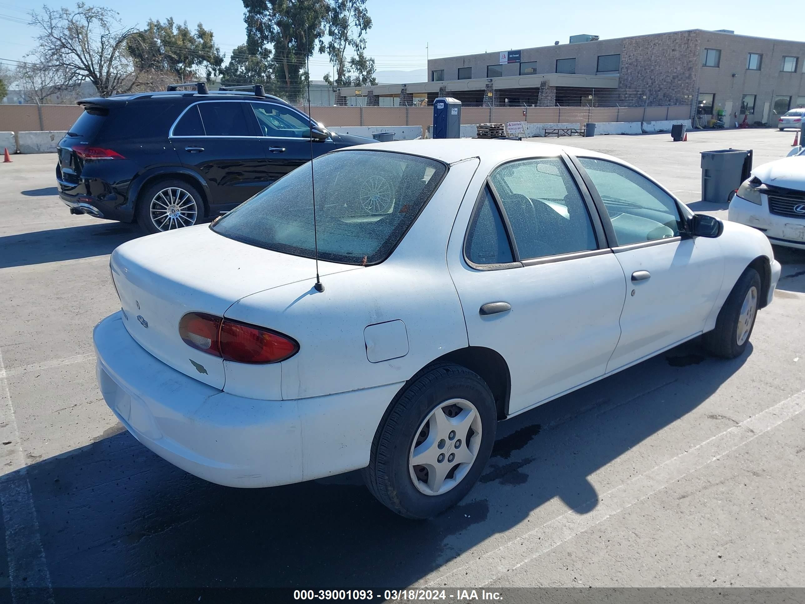 Photo 3 VIN: 3G1JC5245YS145198 - CHEVROLET CAVALIER 