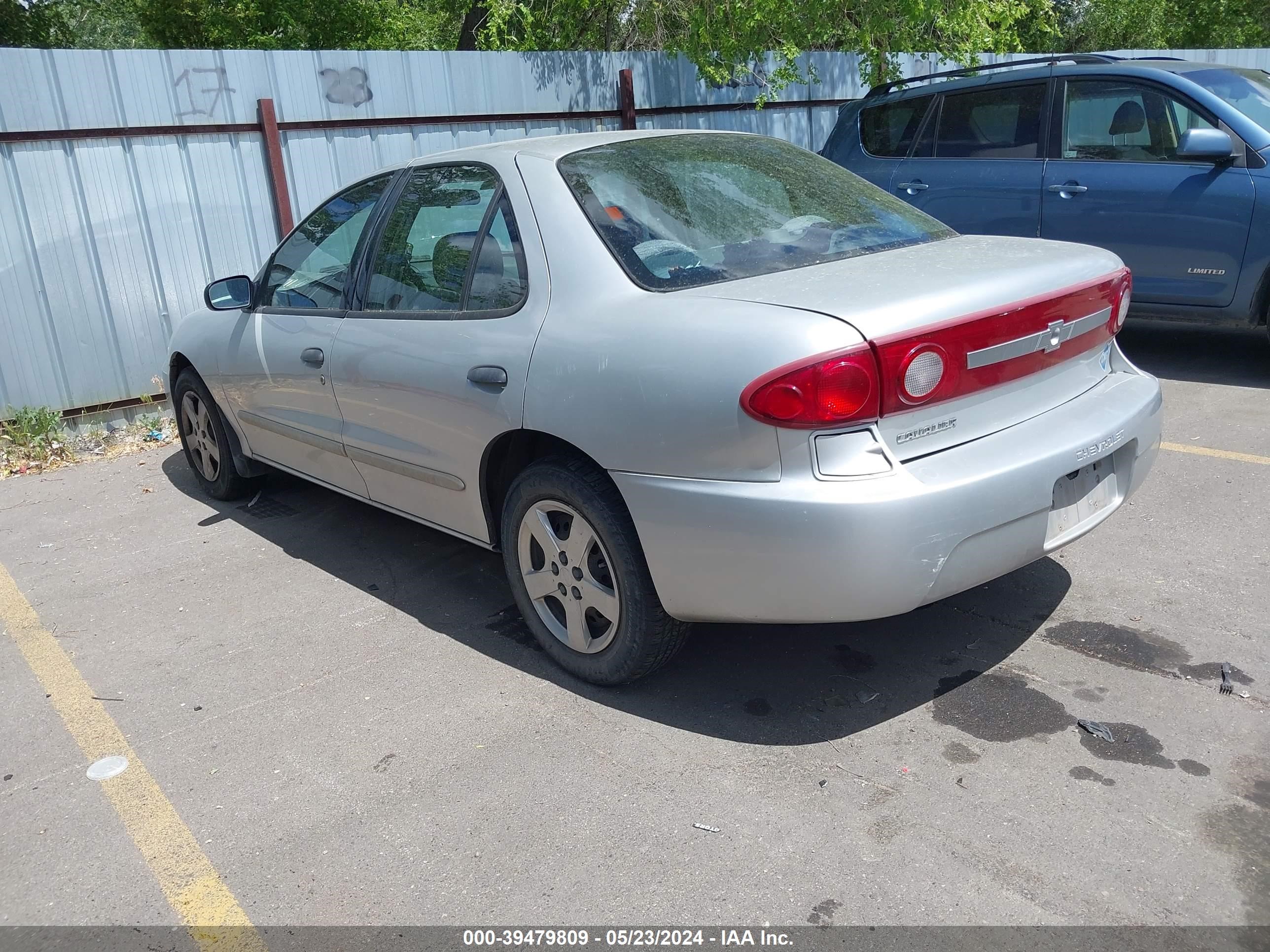 Photo 2 VIN: 3G1JC52673S210966 - CHEVROLET CAVALIER 