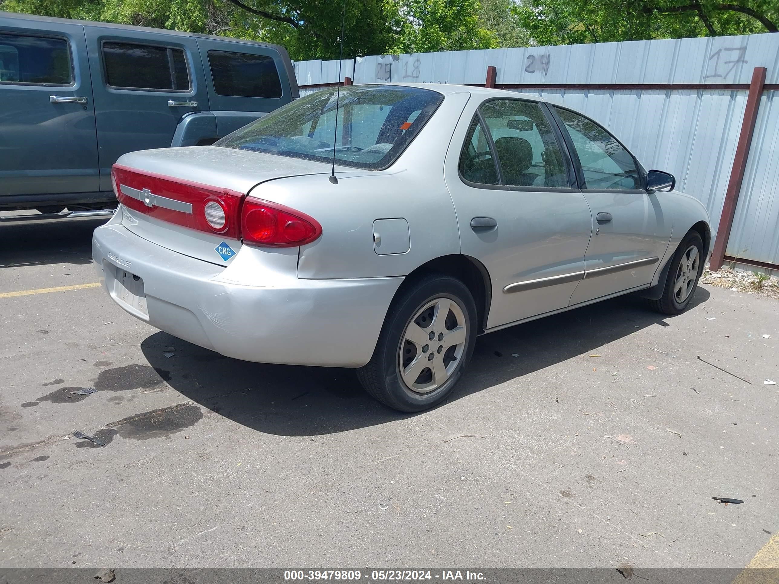 Photo 3 VIN: 3G1JC52673S210966 - CHEVROLET CAVALIER 