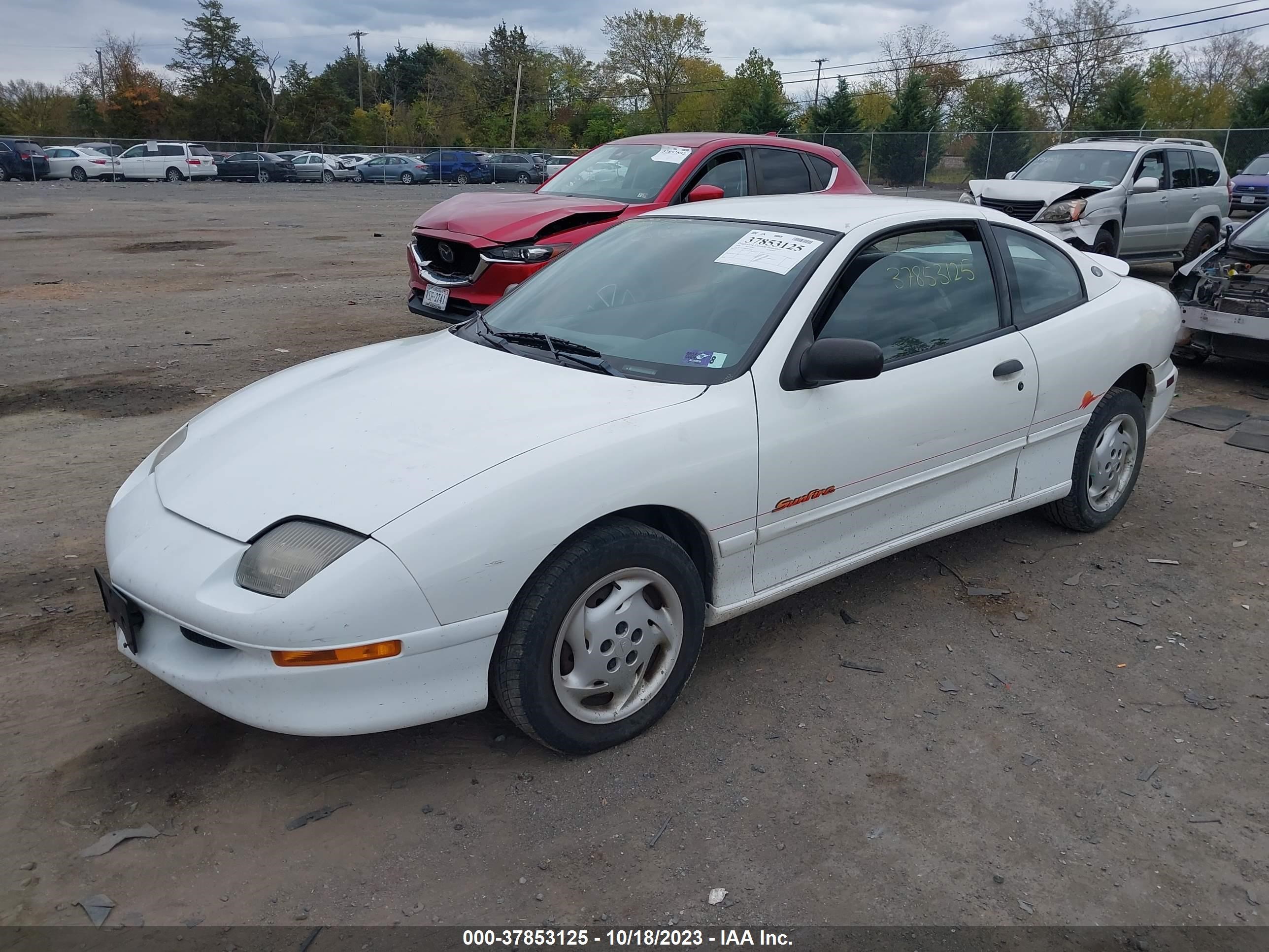 Photo 1 VIN: 3G2JB124XWS830866 - PONTIAC SUNFIRE 