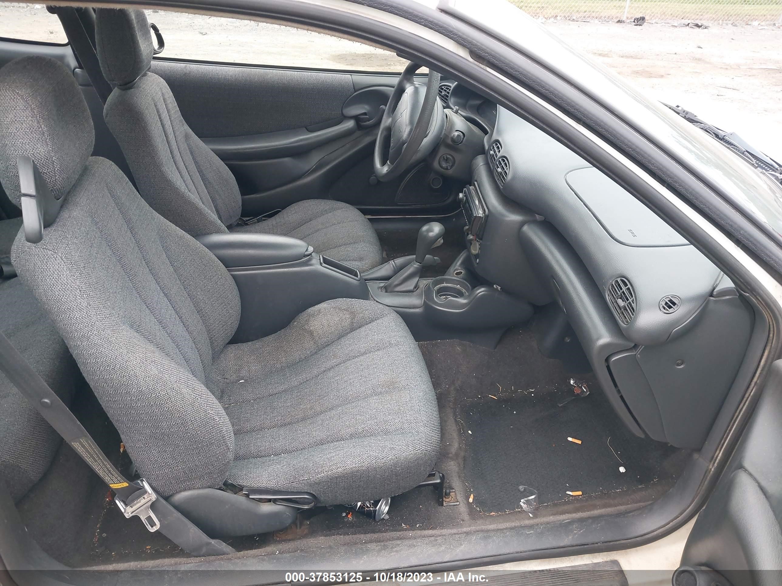 Photo 4 VIN: 3G2JB124XWS830866 - PONTIAC SUNFIRE 