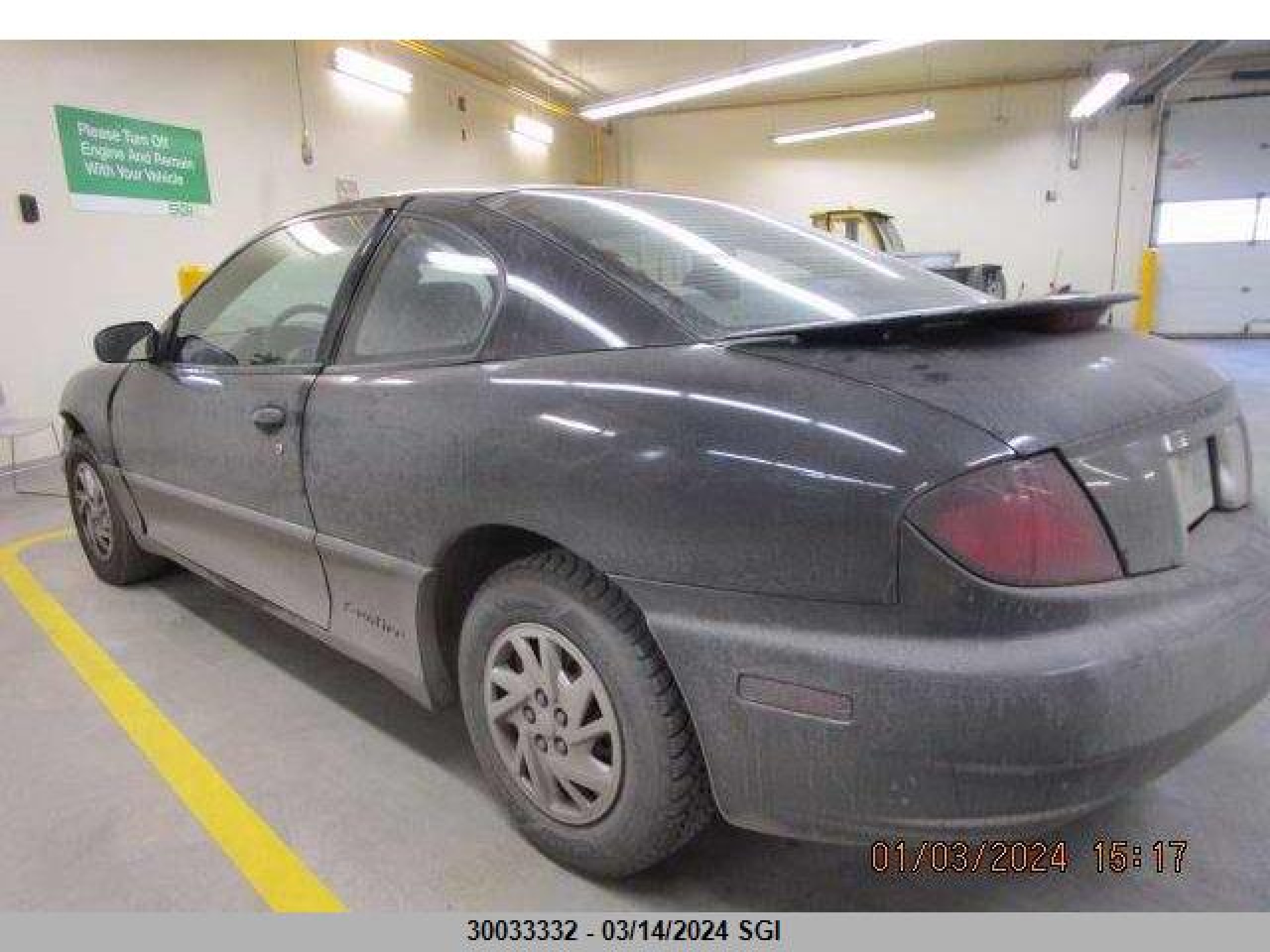 Photo 2 VIN: 3G2JB12F15S117709 - PONTIAC SUNFIRE 