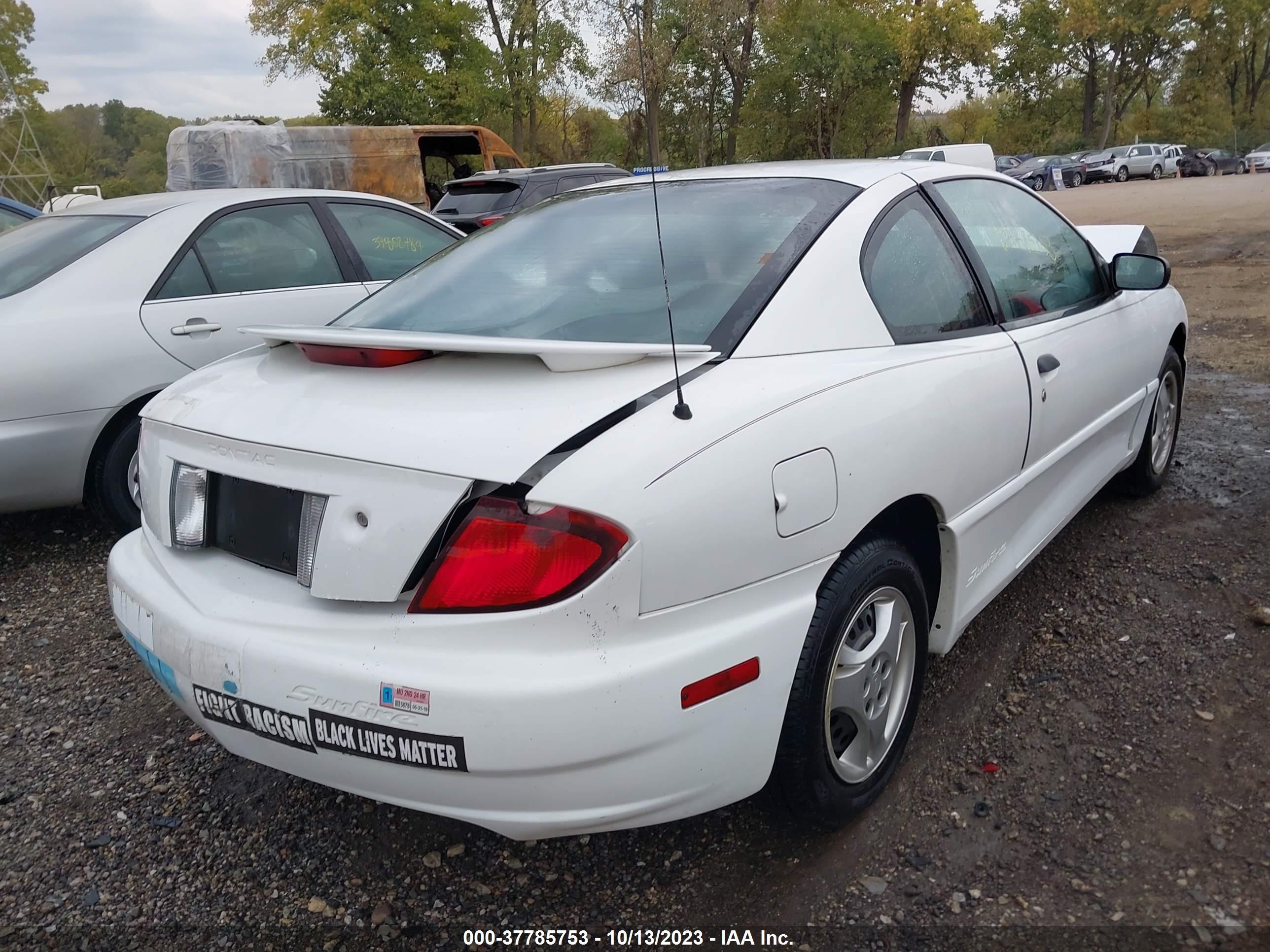 Photo 3 VIN: 3G2JB12F25S124345 - PONTIAC SUNFIRE 