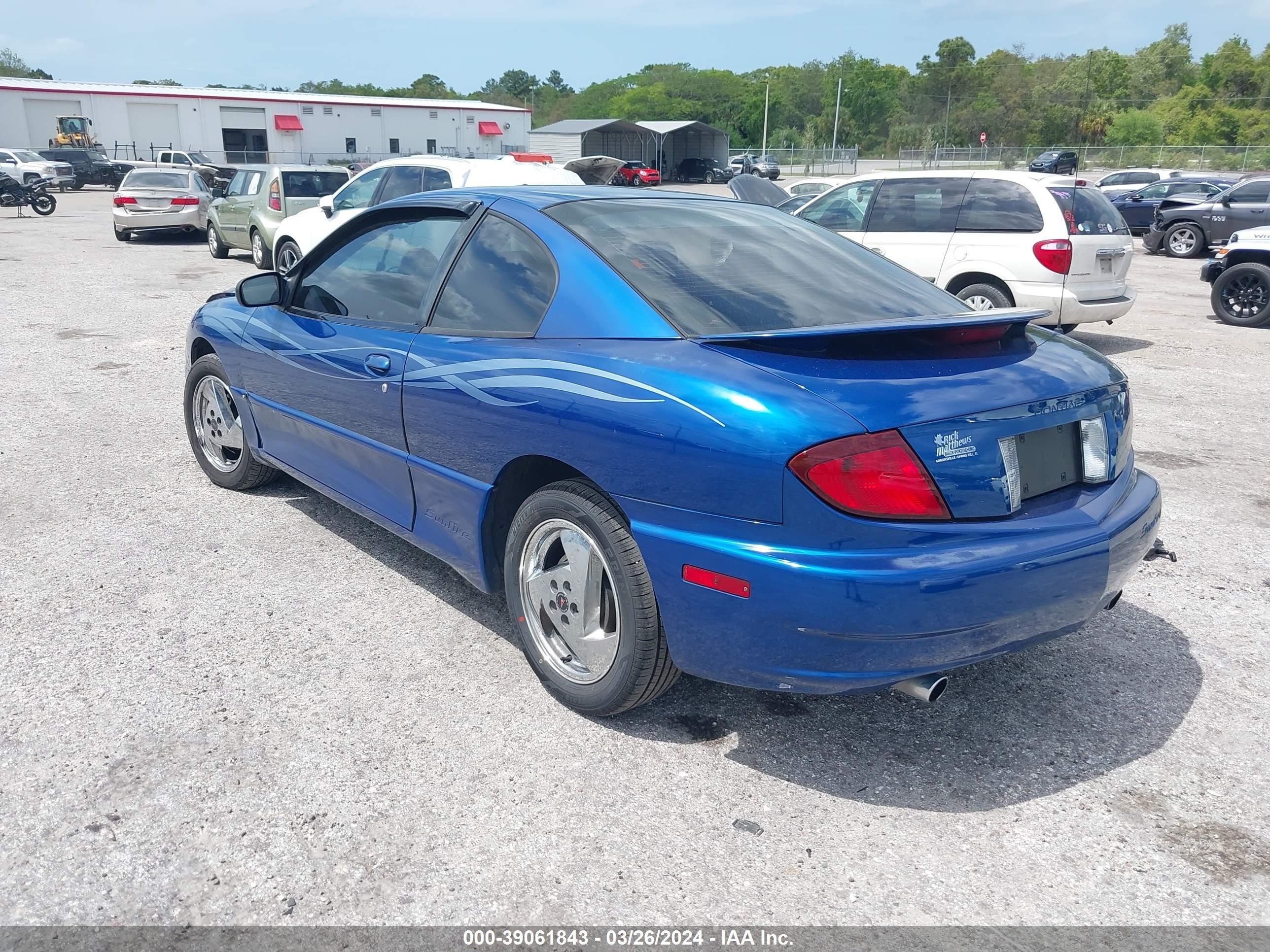 Photo 2 VIN: 3G2JB12F35S172310 - PONTIAC SUNFIRE 