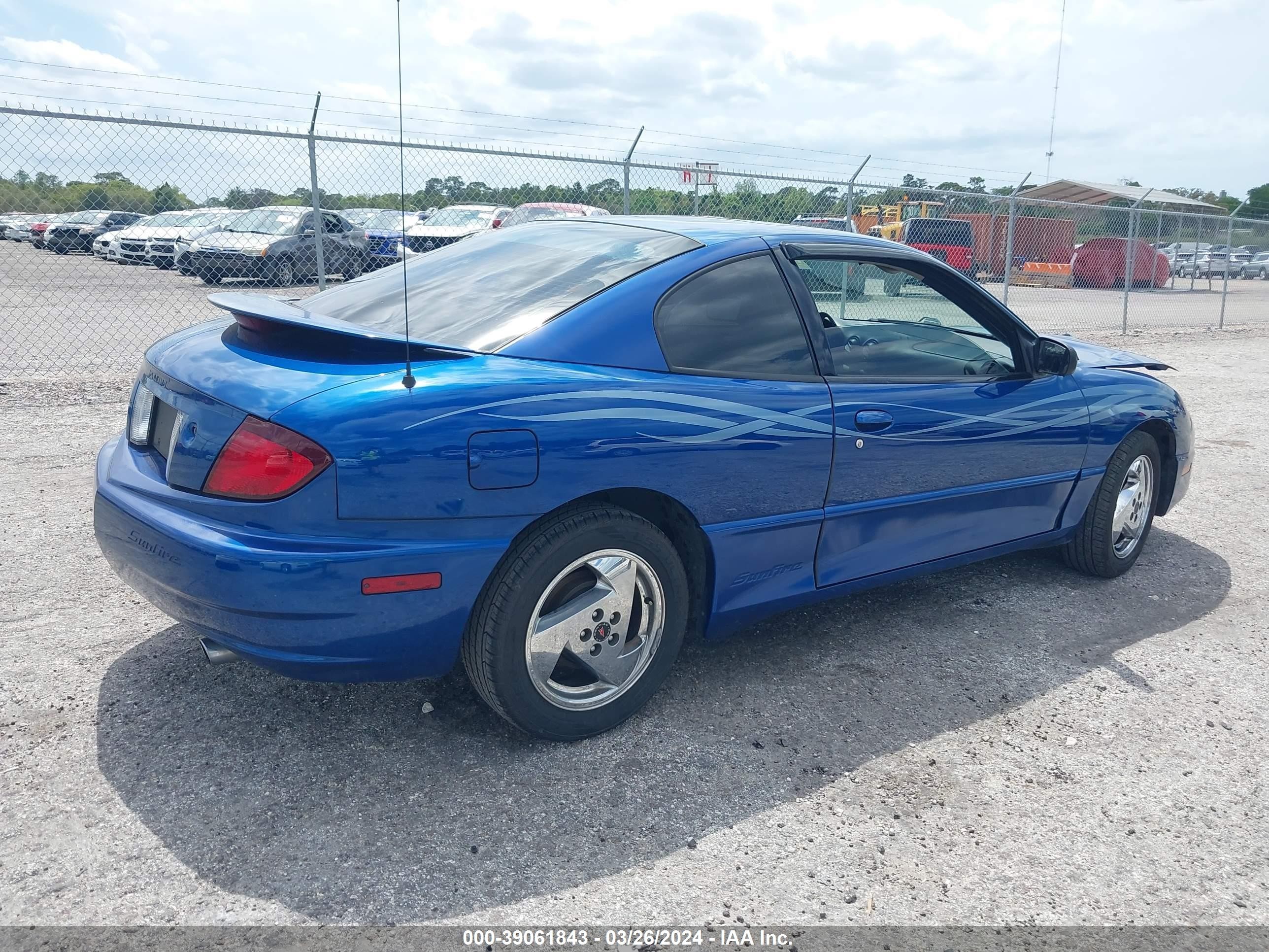 Photo 3 VIN: 3G2JB12F35S172310 - PONTIAC SUNFIRE 