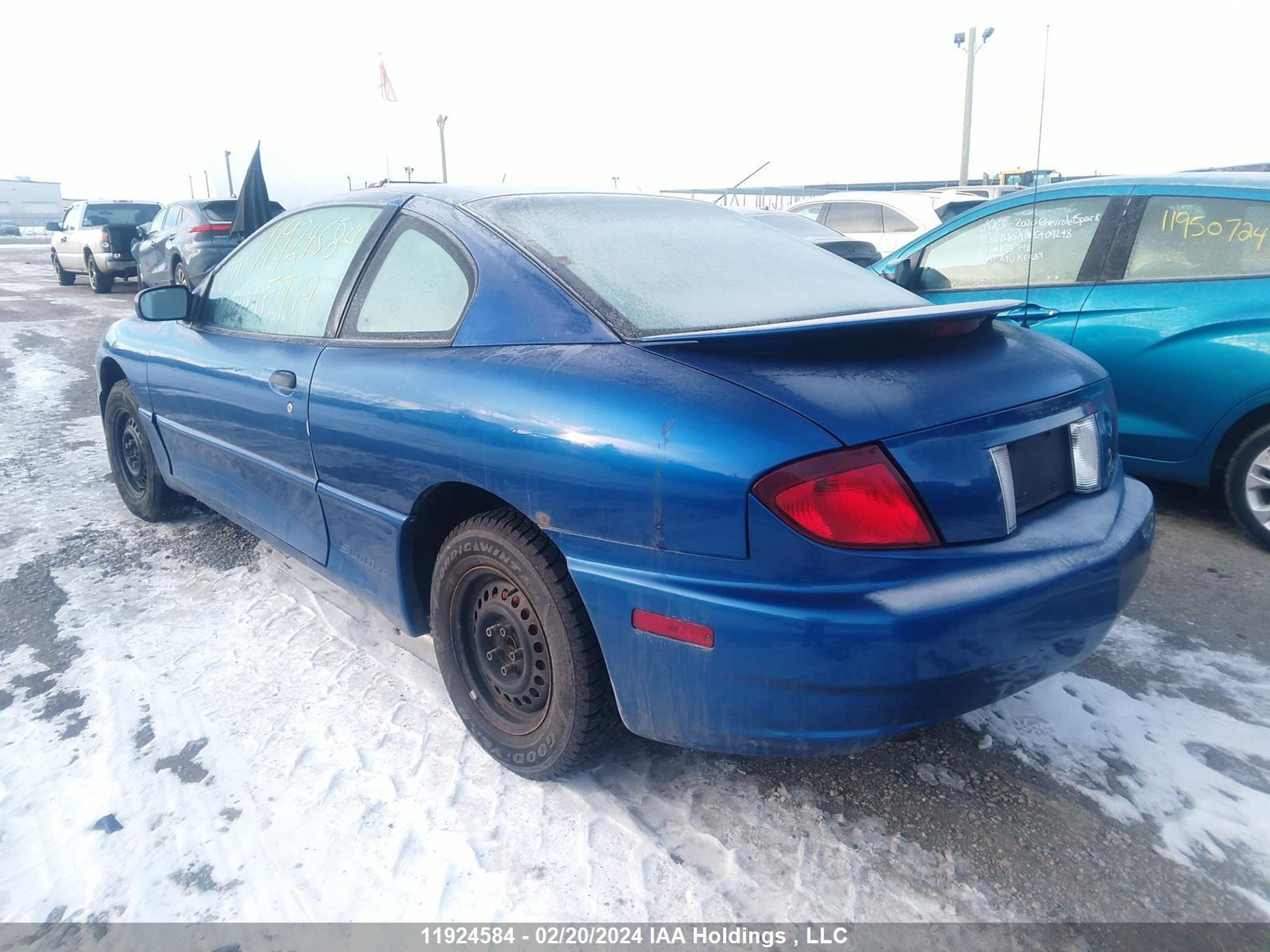 Photo 2 VIN: 3G2JB12F84S106009 - PONTIAC SUNFIRE 