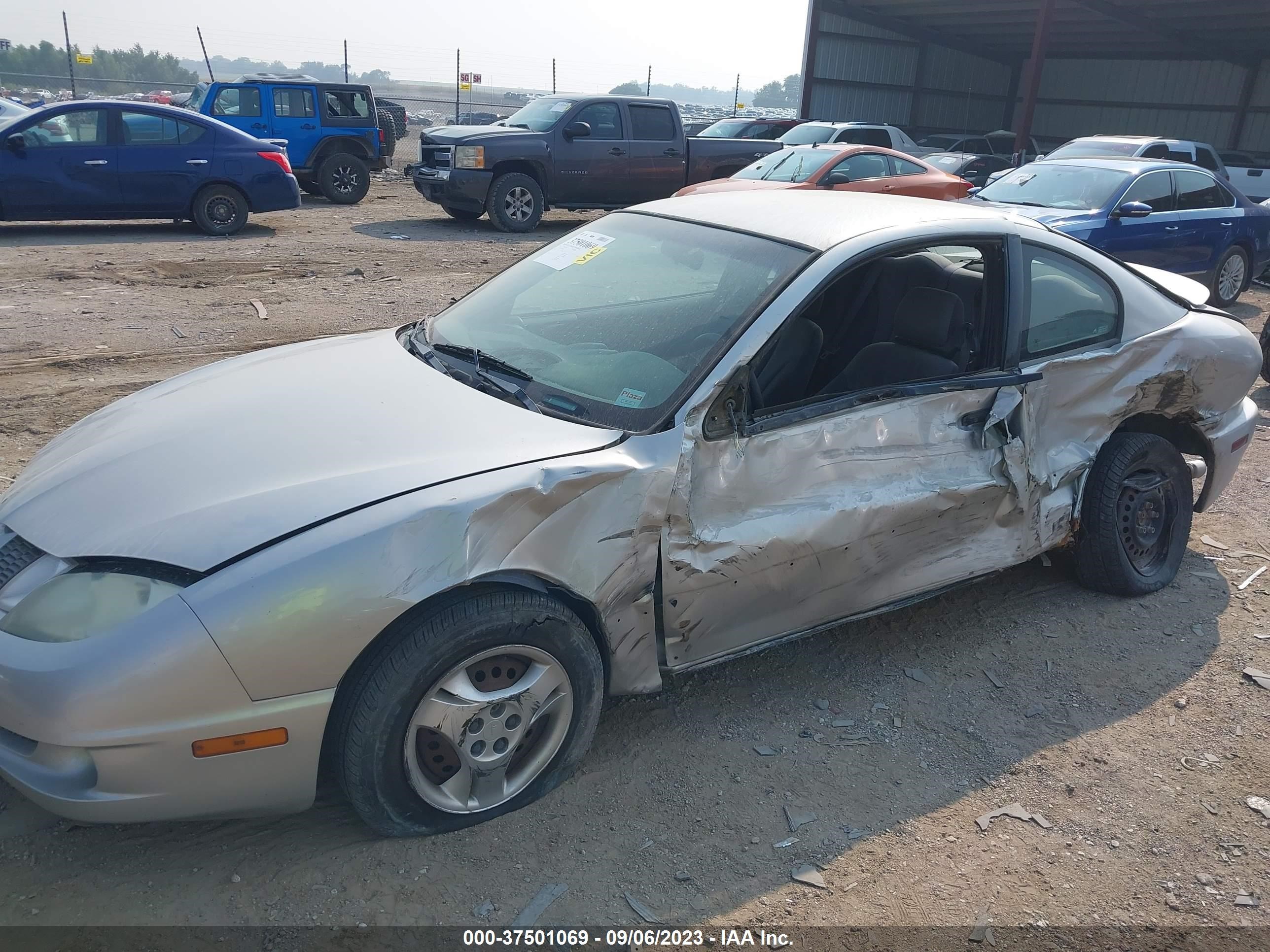 Photo 5 VIN: 3G2JB12F95S188401 - PONTIAC SUNFIRE 