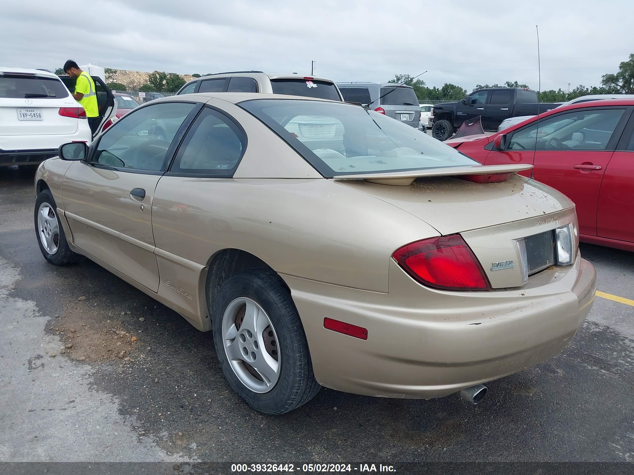 Photo 2 VIN: 3G2JB14F45S212987 - PONTIAC SUNFIRE 