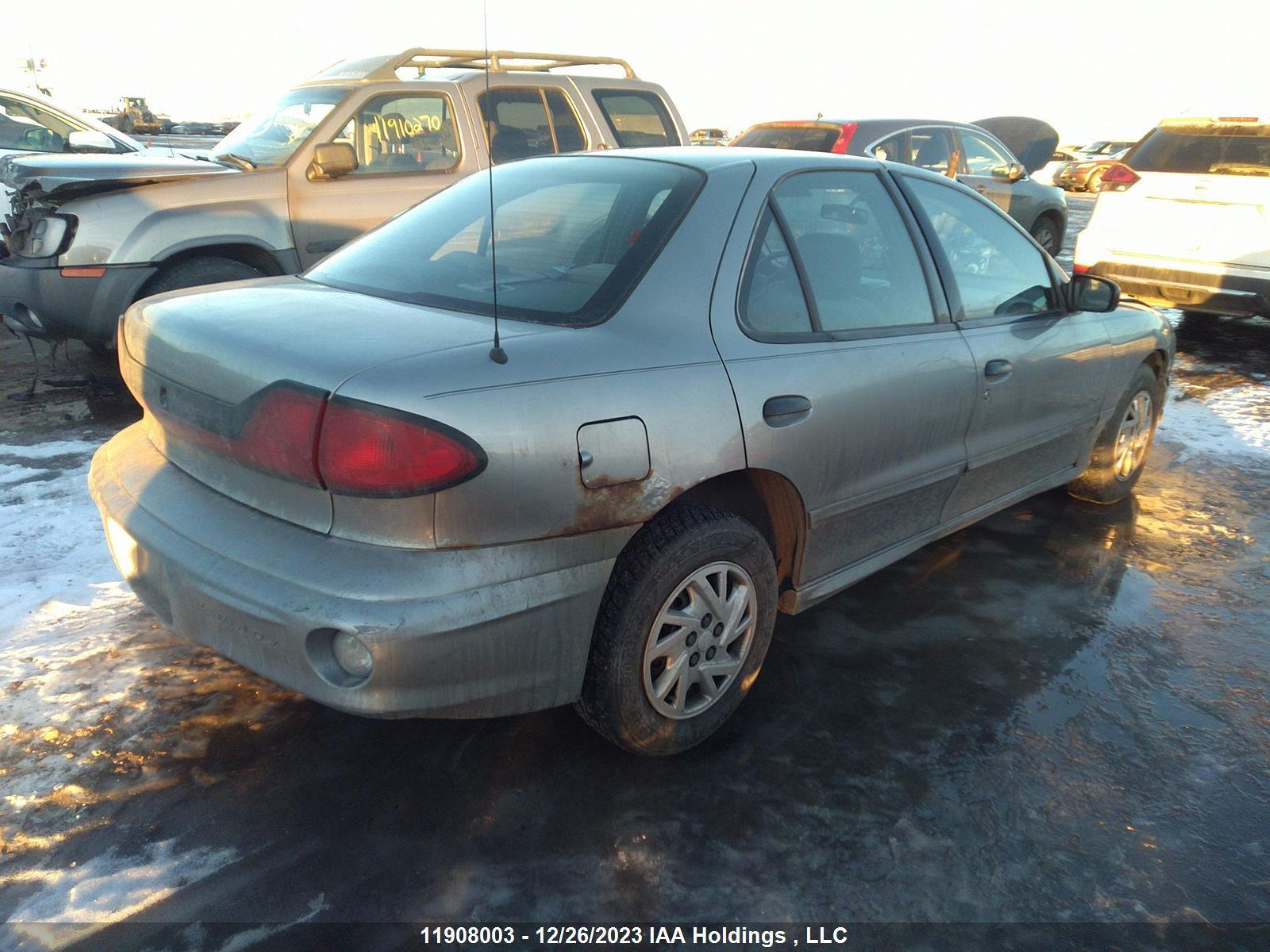 Photo 3 VIN: 3G2JB52FX4S155848 - PONTIAC SUNFIRE 