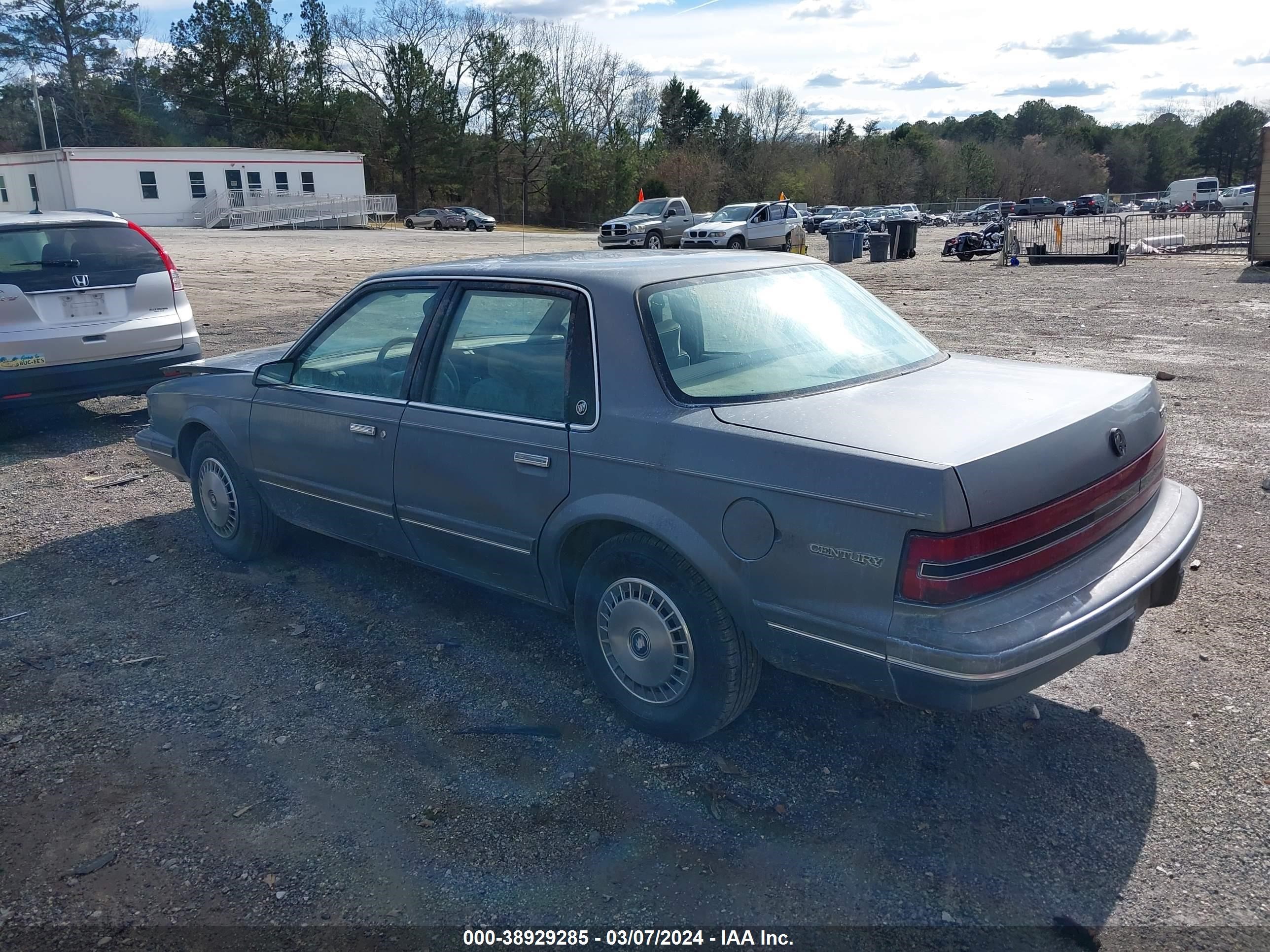 Photo 2 VIN: 3G4AG5540PS635193 - BUICK CENTURY 