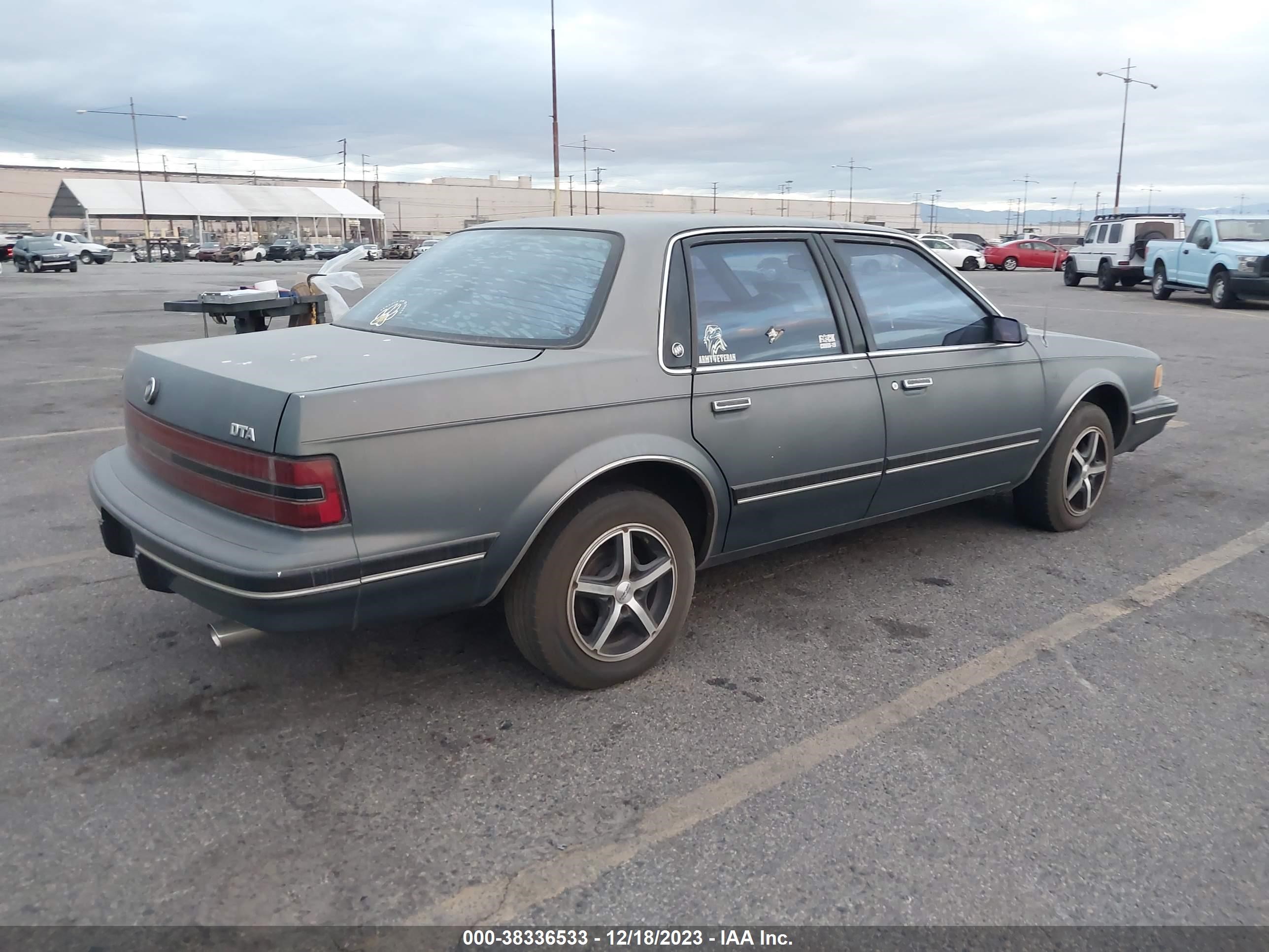 Photo 4 VIN: 3G4AH54N2NS622160 - BUICK CENTURY 