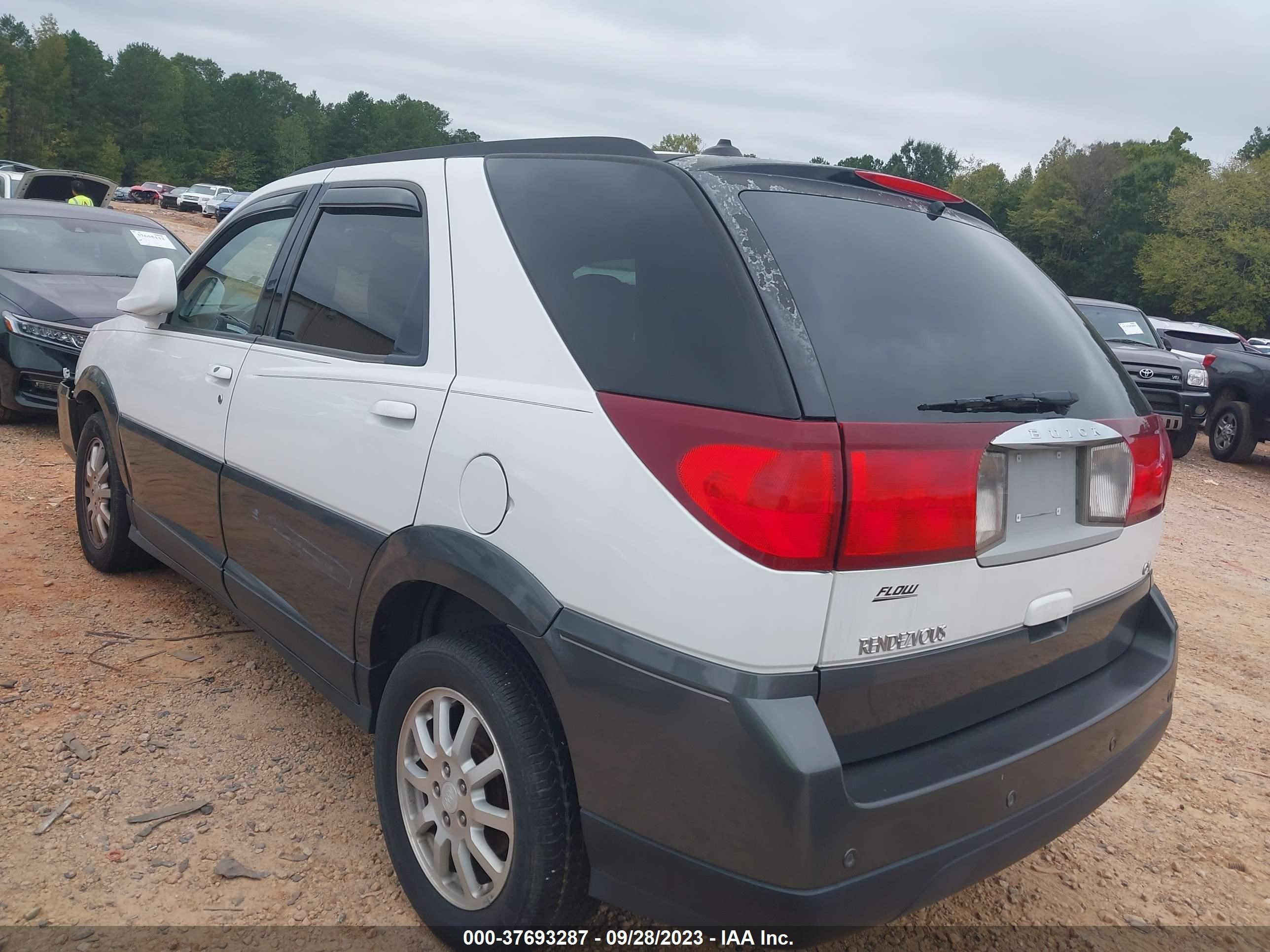 Photo 2 VIN: 3G5DA03755S502016 - BUICK RENDEZVOUS 