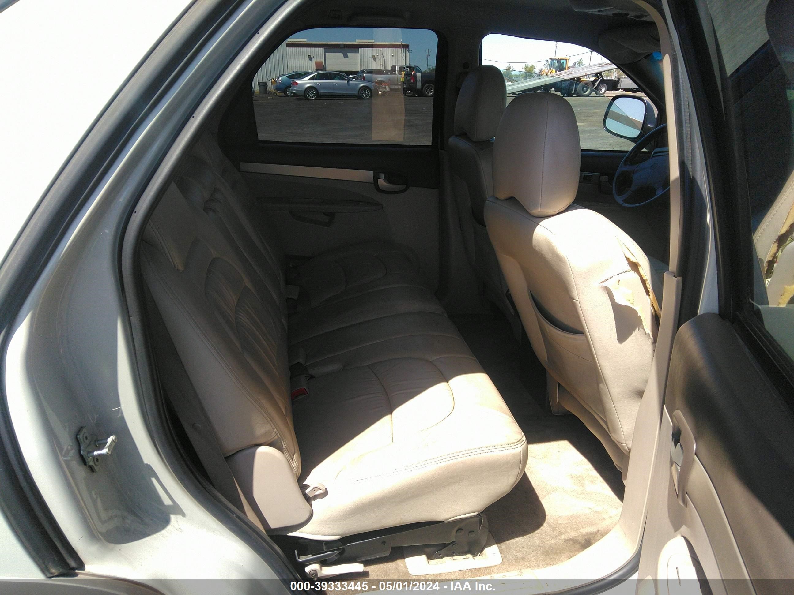 Photo 7 VIN: 3G5DA03E04S556238 - BUICK RENDEZVOUS 