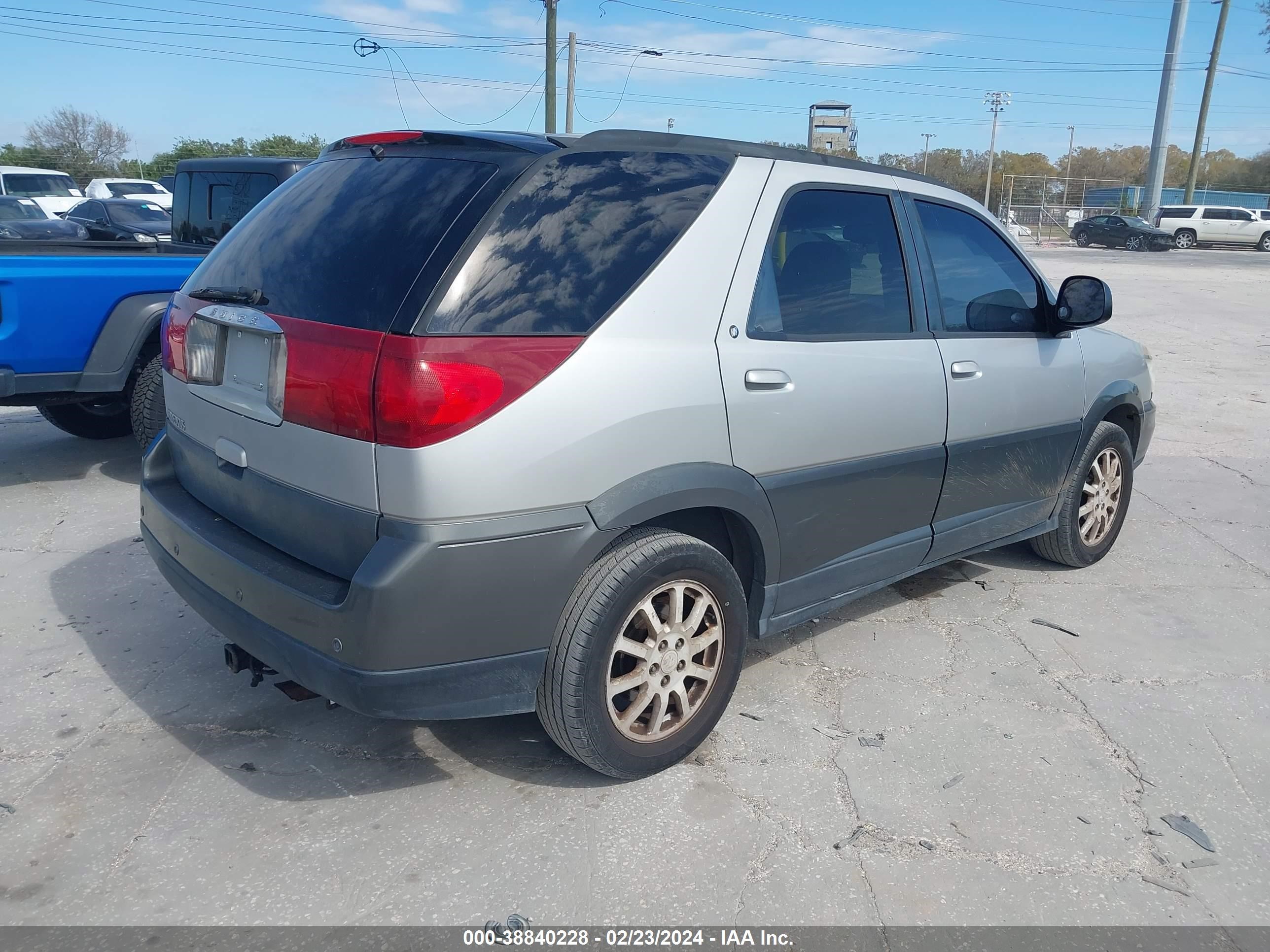 Photo 4 VIN: 3G5DA03E15S517546 - BUICK RENDEZVOUS 