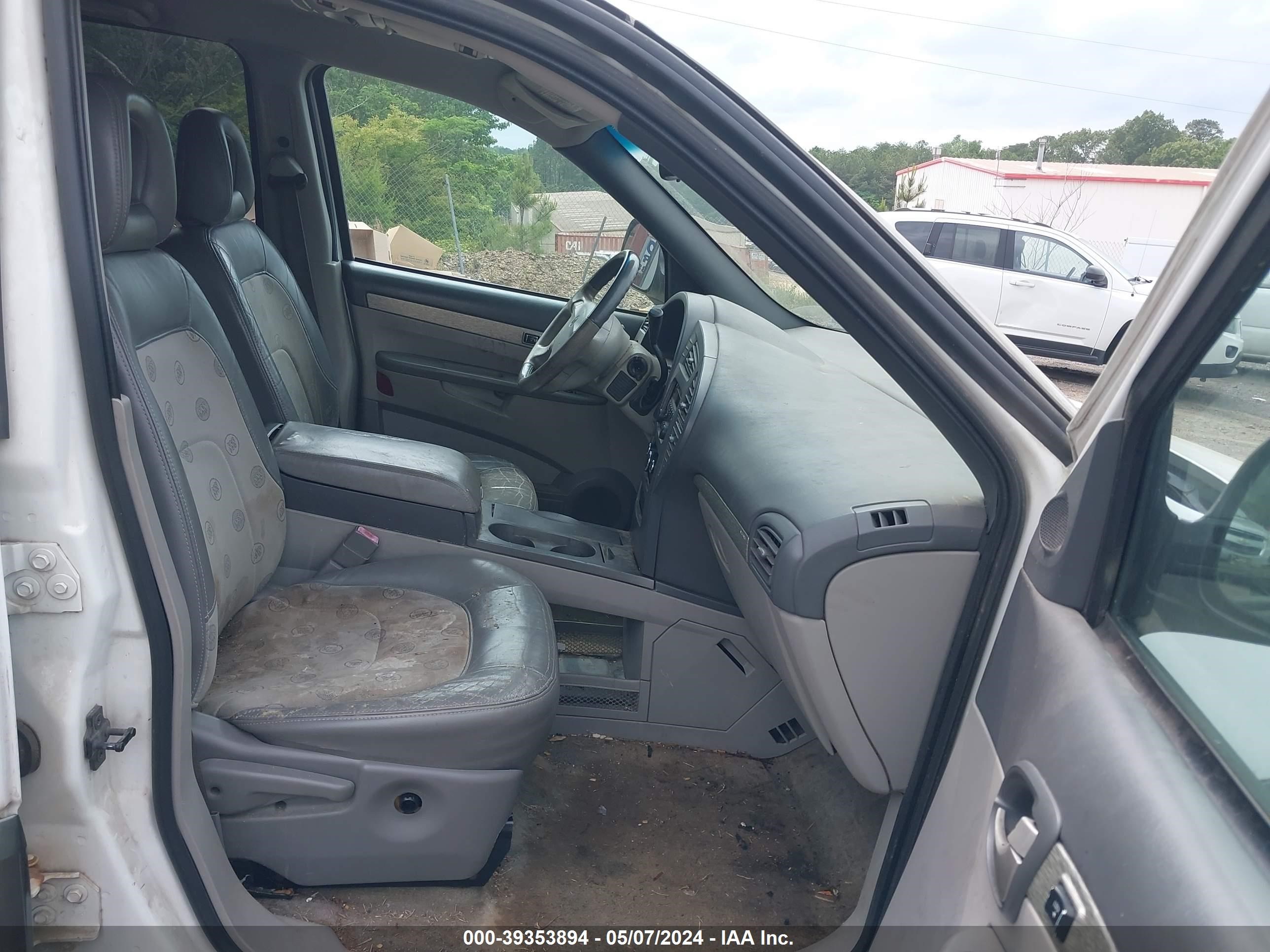 Photo 4 VIN: 3G5DA03E22S560319 - BUICK RENDEZVOUS 