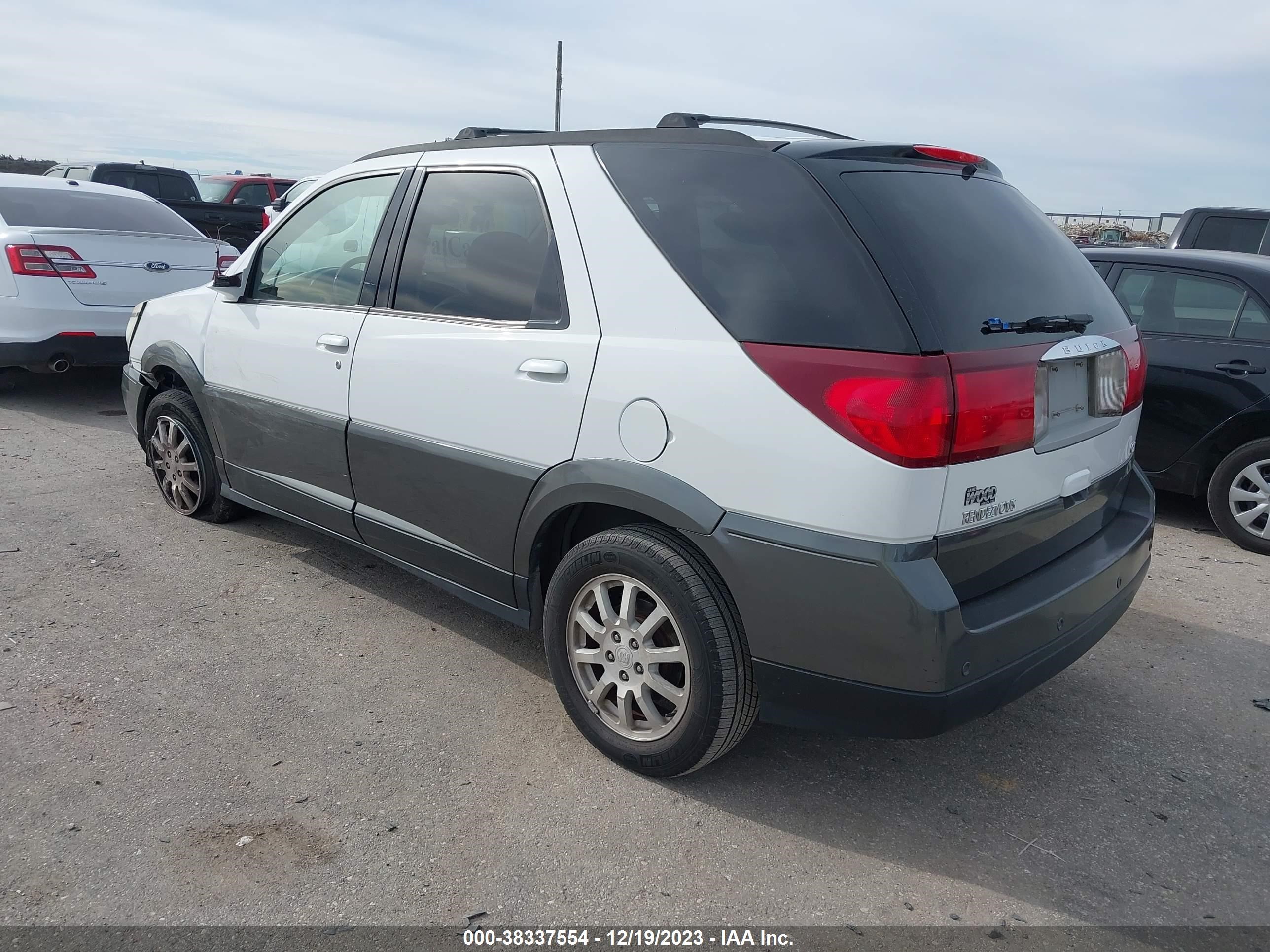 Photo 2 VIN: 3G5DA03E65S510785 - BUICK RENDEZVOUS 