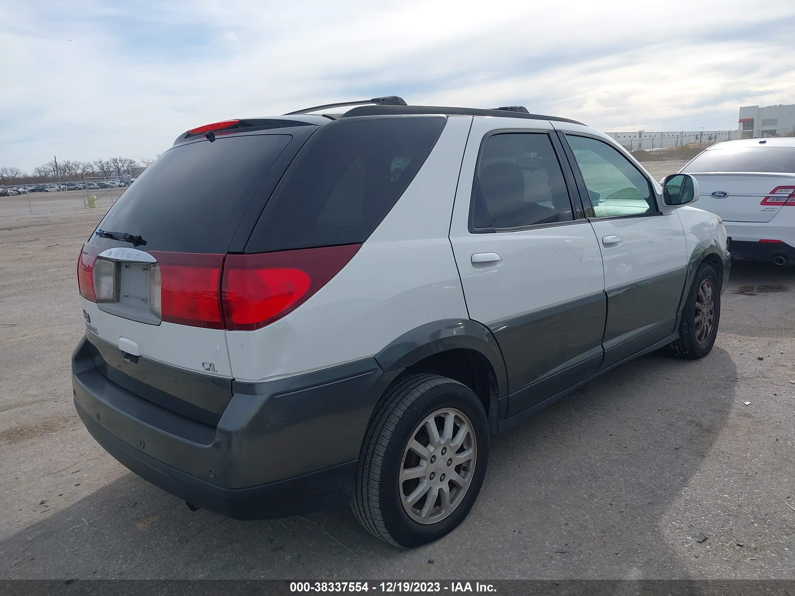 Photo 3 VIN: 3G5DA03E65S510785 - BUICK RENDEZVOUS 