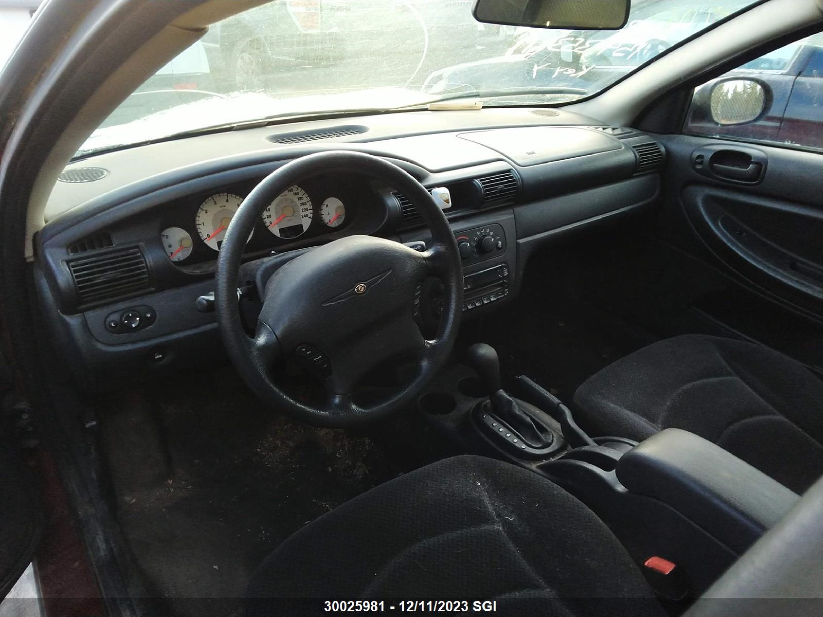 Photo 4 VIN: 3G5DA03E82S554220 - CHRYSLER SEBRING 