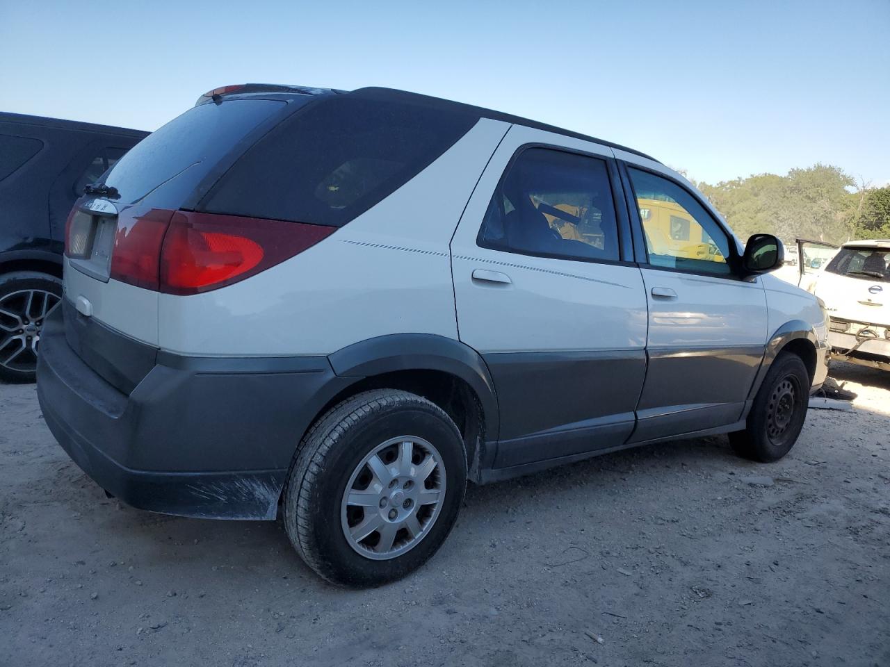 Photo 2 VIN: 3G5DA03E85S502848 - BUICK RENDEZVOUS 