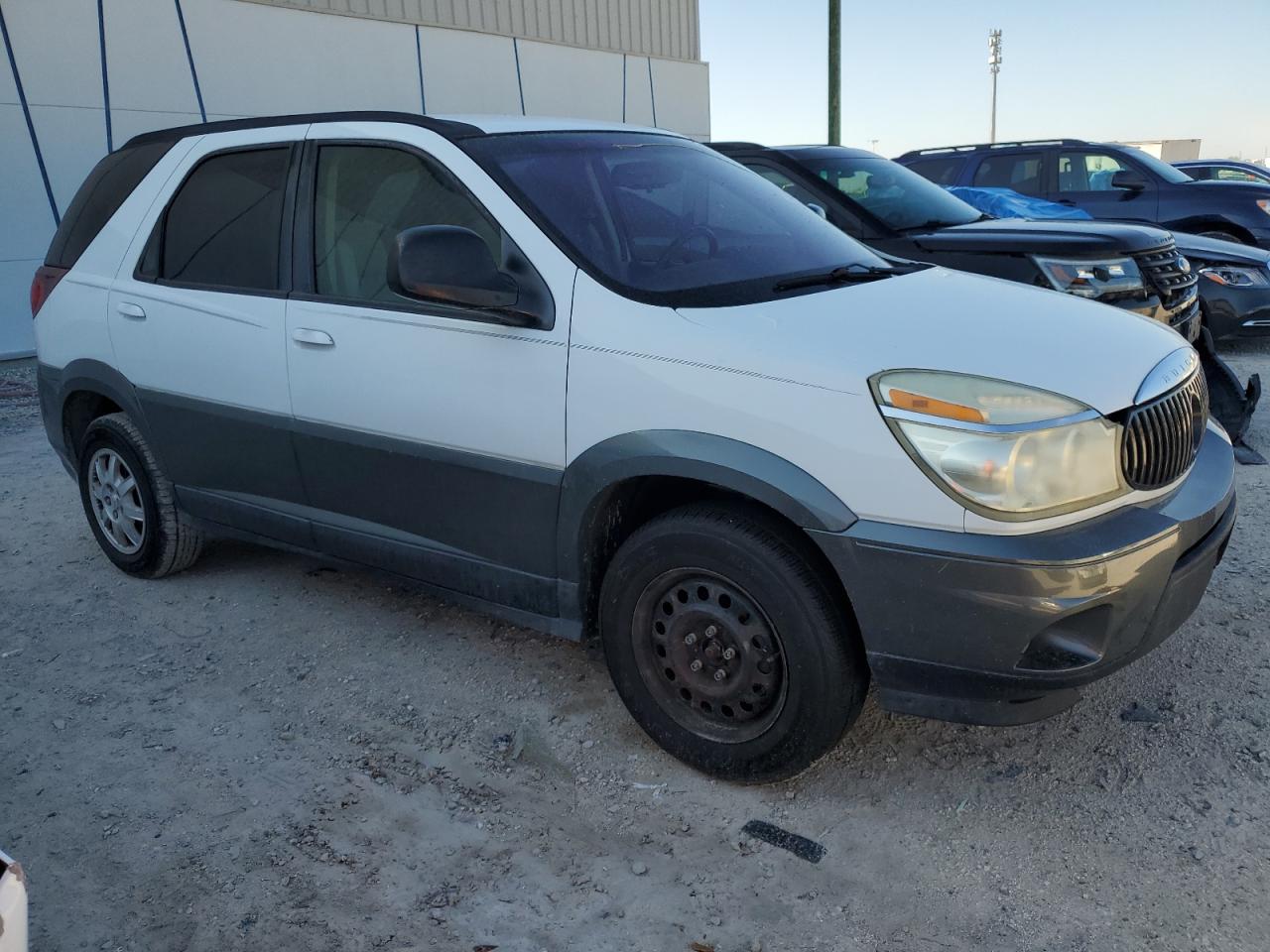 Photo 3 VIN: 3G5DA03E85S502848 - BUICK RENDEZVOUS 