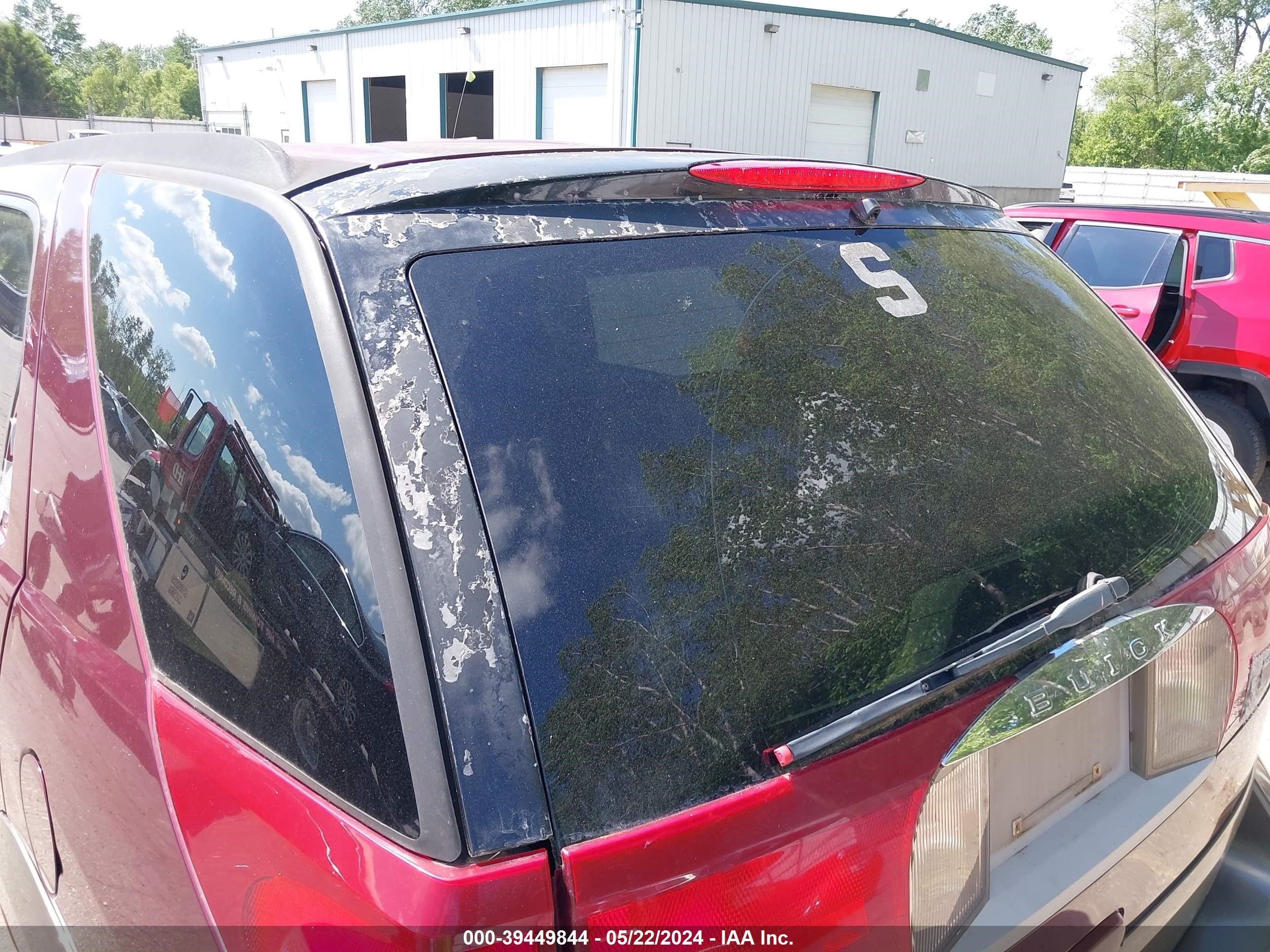 Photo 13 VIN: 3G5DA03EX4S538345 - BUICK RENDEZVOUS 