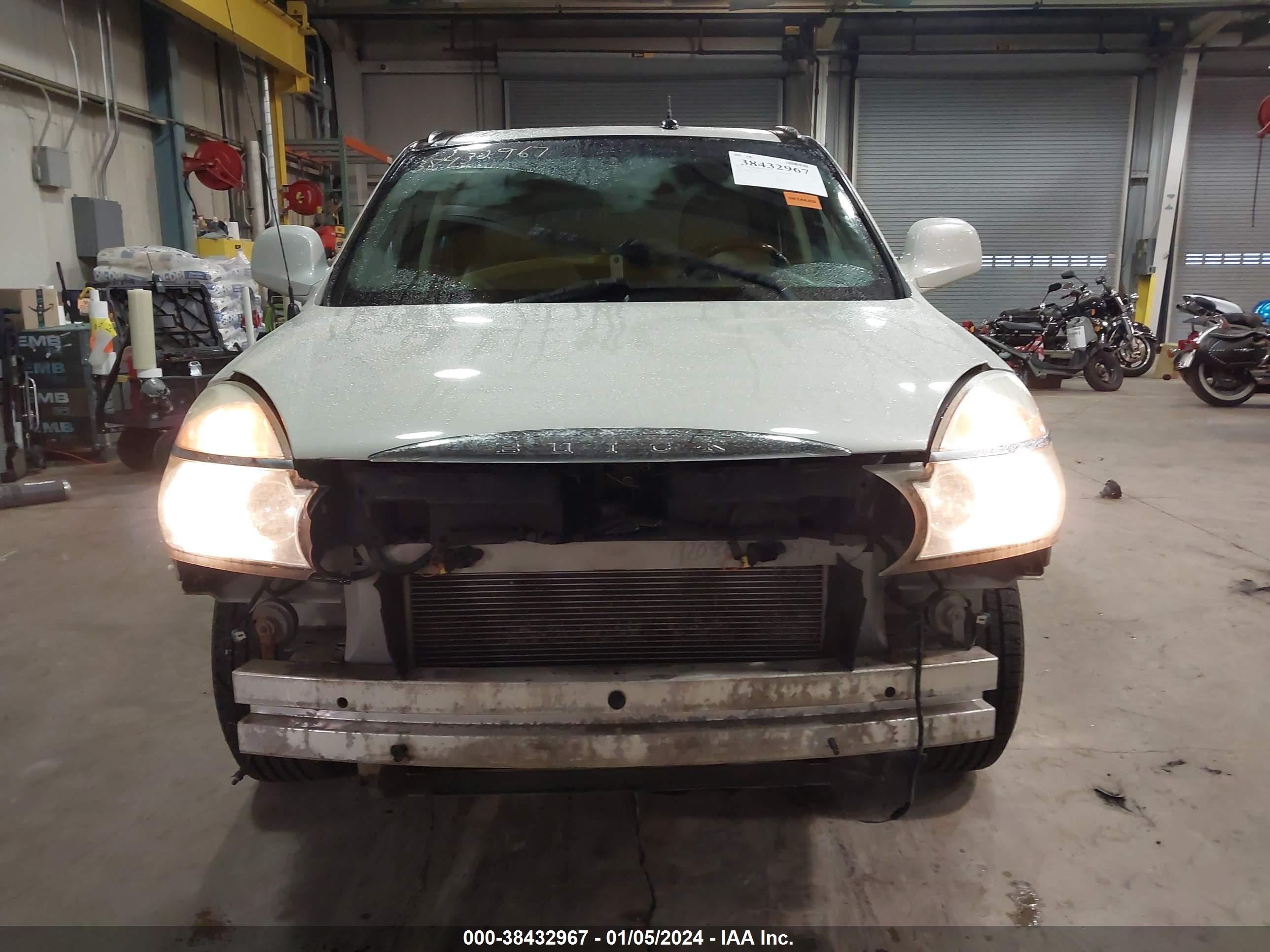 Photo 12 VIN: 3G5DA03L17S587484 - BUICK RENDEZVOUS 