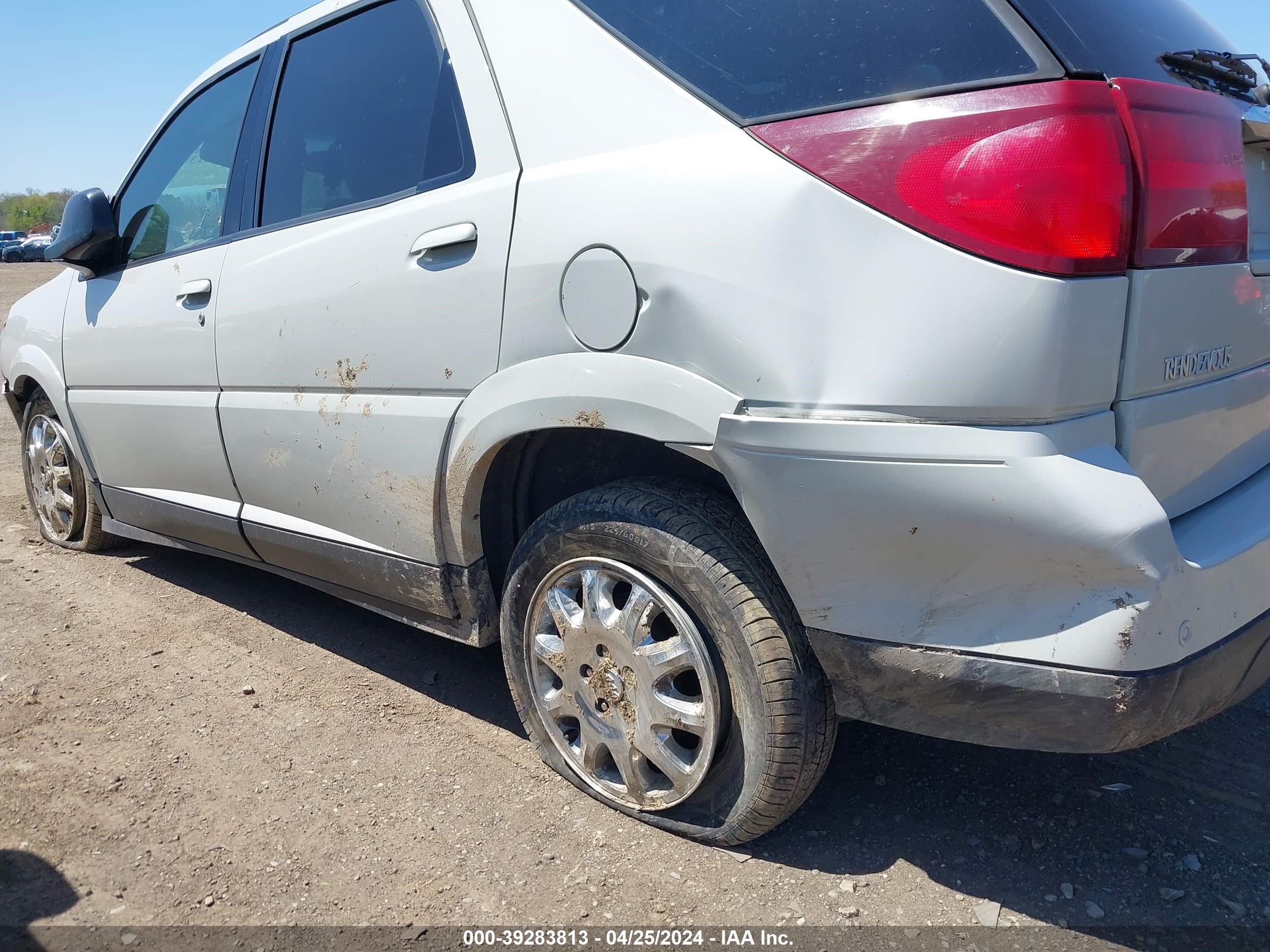 Photo 11 VIN: 3G5DA03L56S540313 - BUICK RENDEZVOUS 