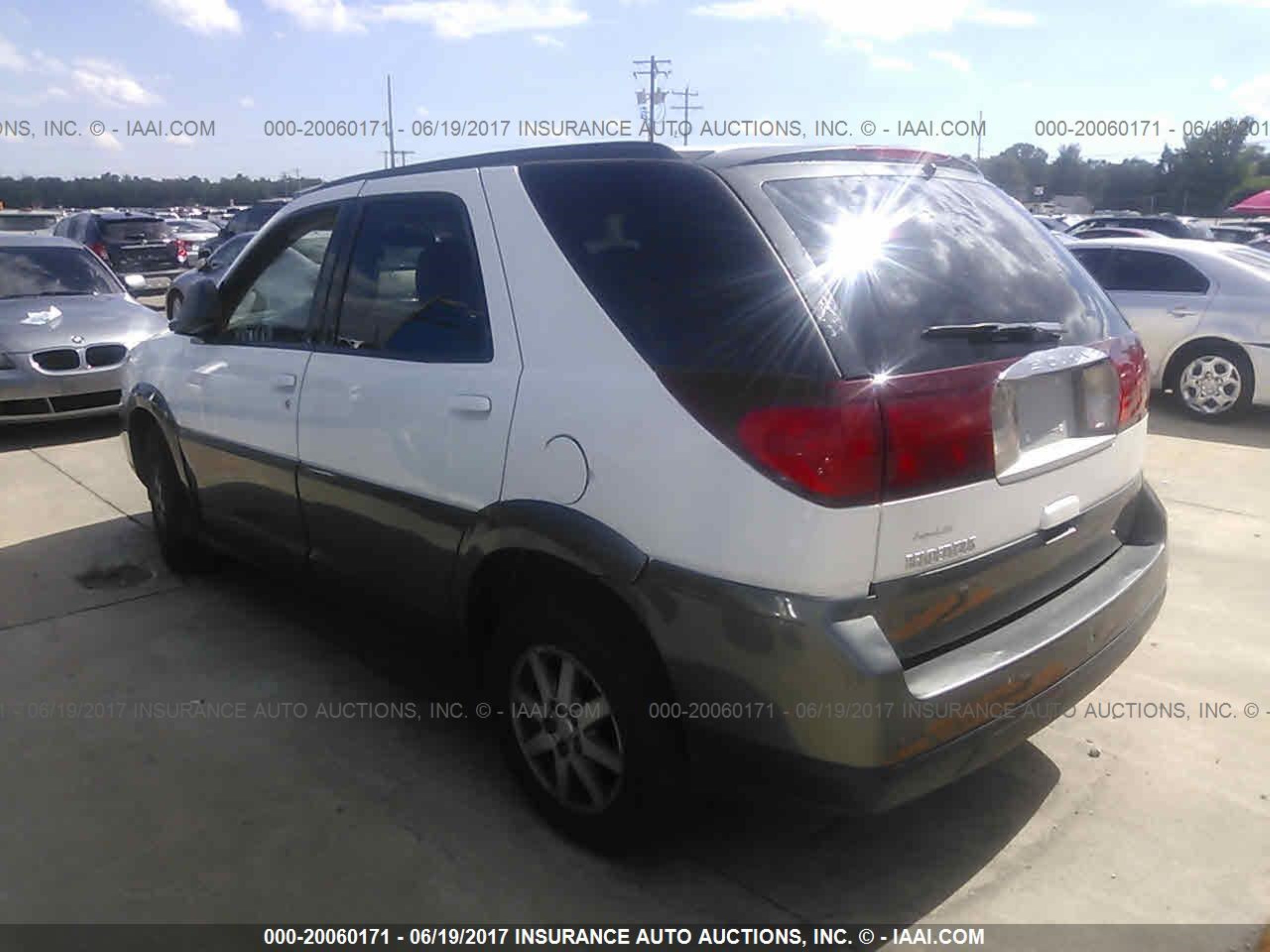 Photo 2 VIN: 3G5DB03E14S577290 - BUICK RENDEZVOUS 