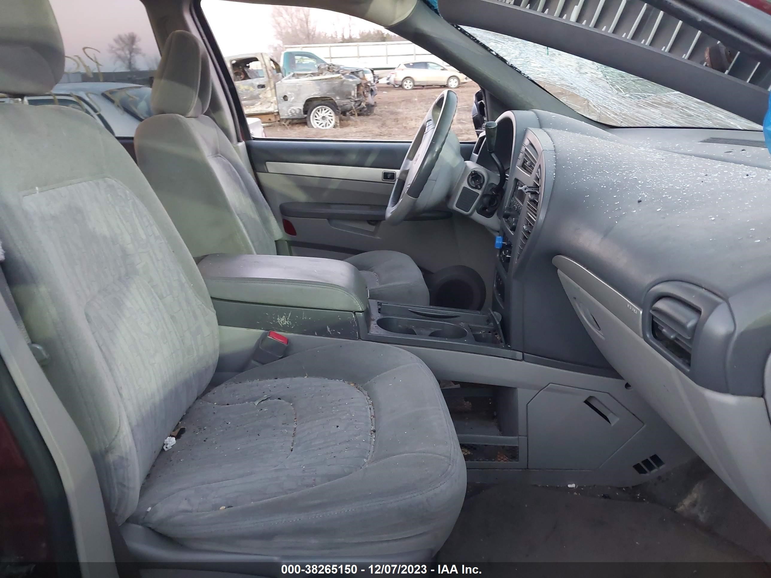 Photo 4 VIN: 3G5DB03E33S516070 - BUICK RENDEZVOUS 