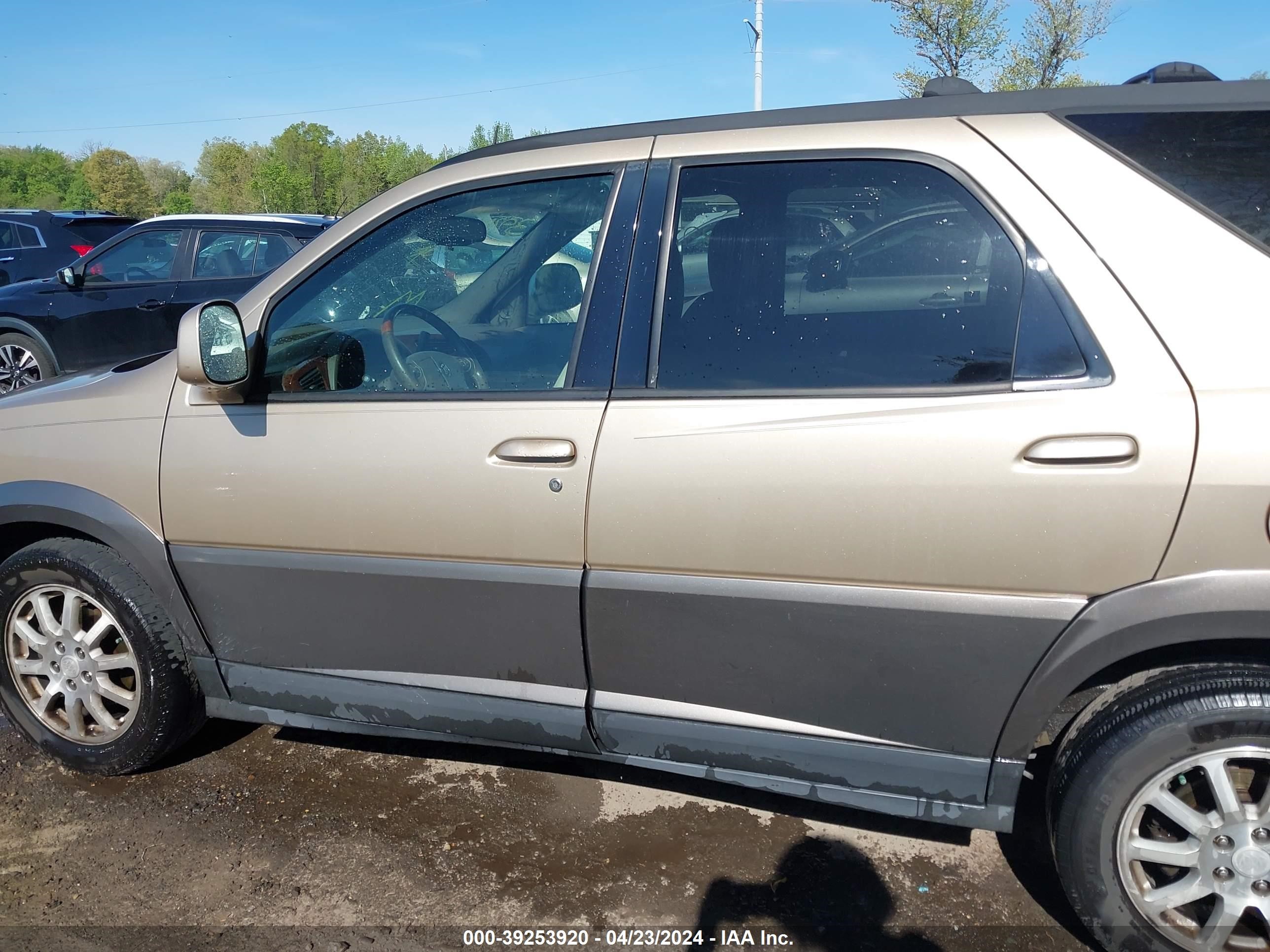 Photo 13 VIN: 3G5DB03E75S554114 - BUICK RENDEZVOUS 