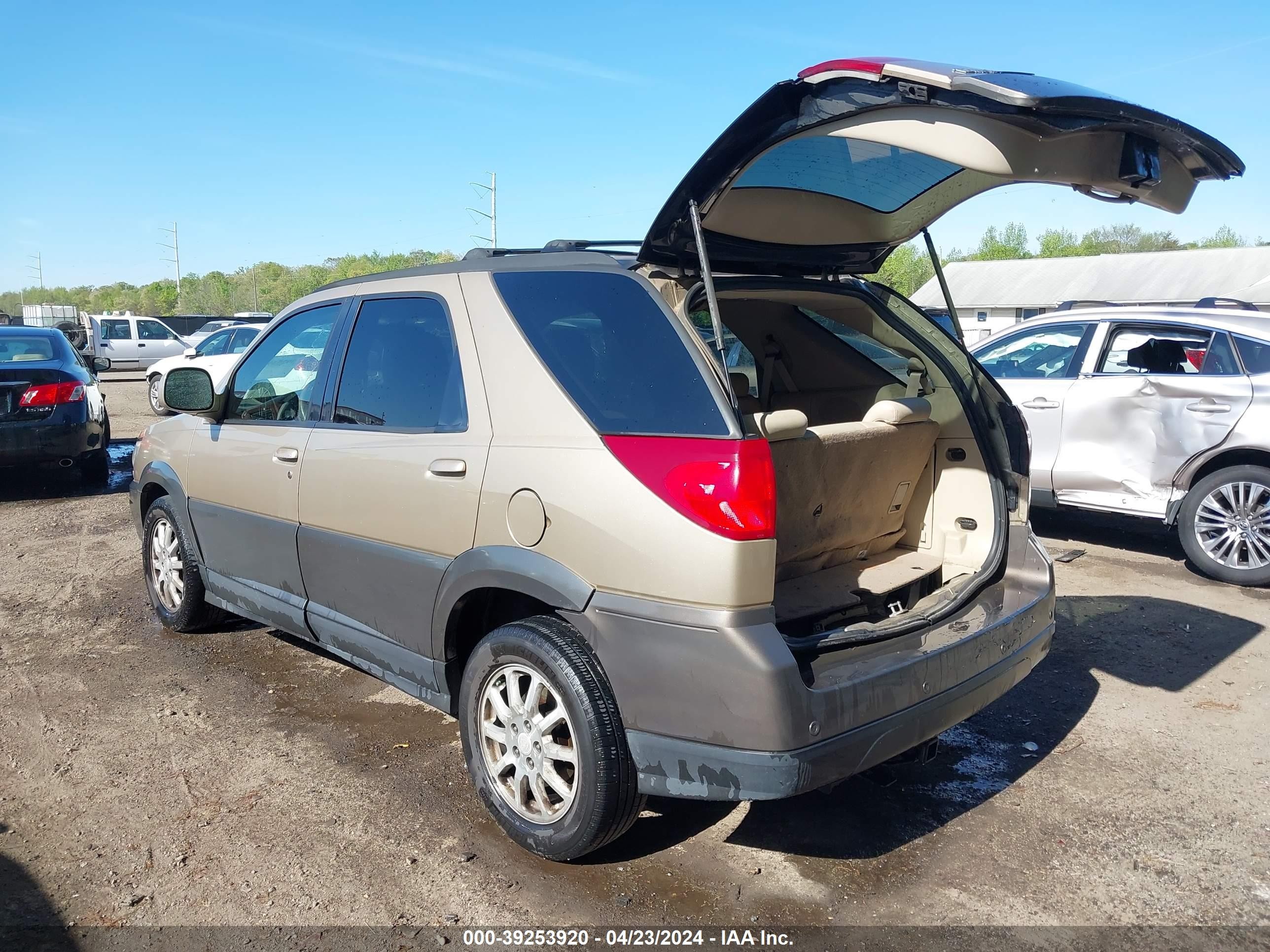 Photo 2 VIN: 3G5DB03E75S554114 - BUICK RENDEZVOUS 