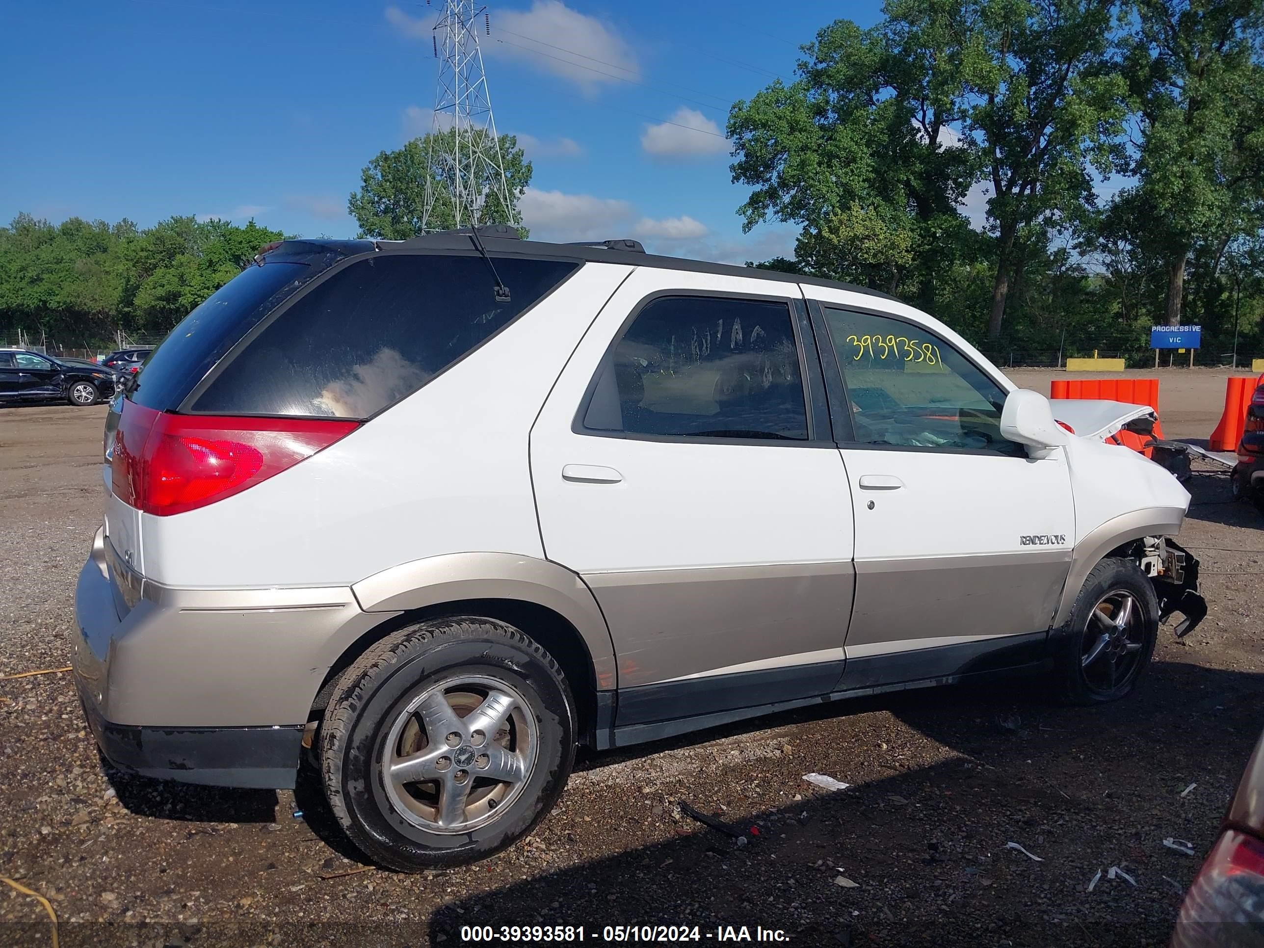 Photo 11 VIN: 3G5DB03E82S571791 - BUICK RENDEZVOUS 