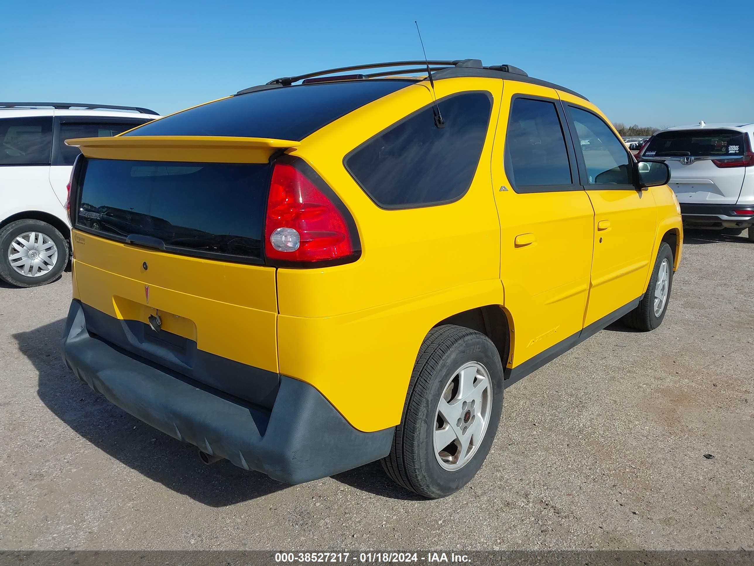 Photo 3 VIN: 3G7DA03E22S552115 - PONTIAC AZTEK 