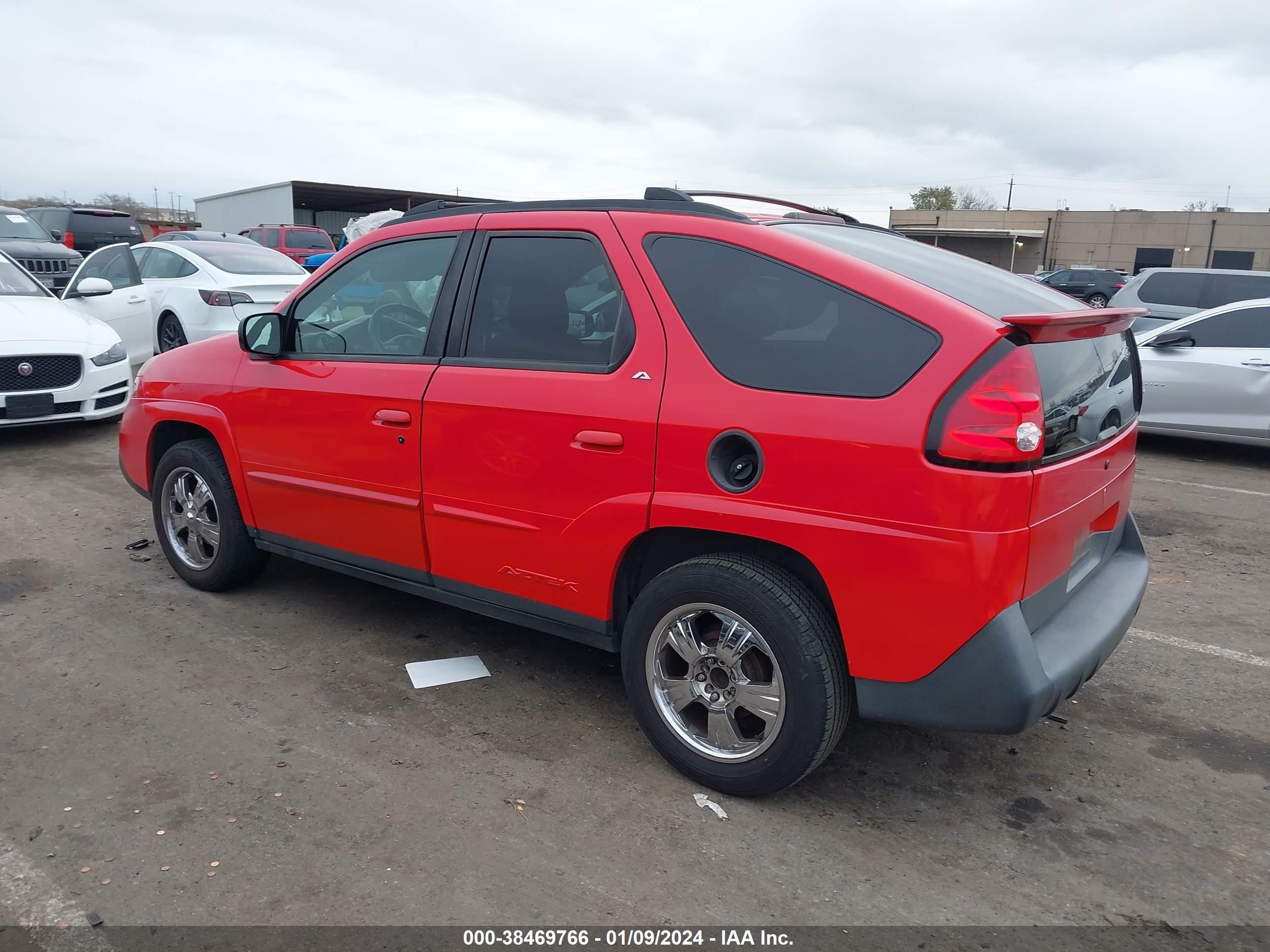 Photo 2 VIN: 3G7DA03E52S593905 - PONTIAC AZTEK 