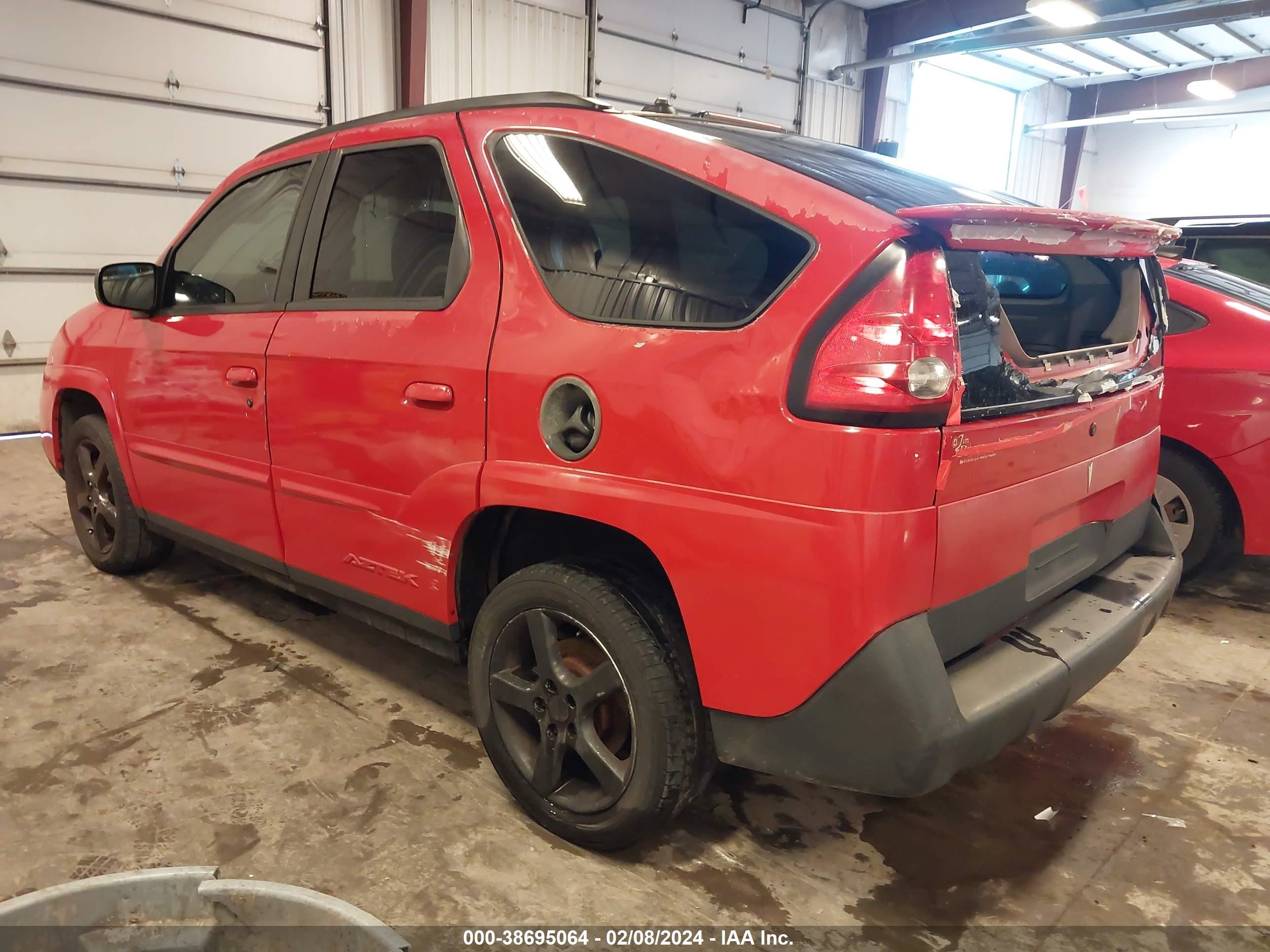 Photo 2 VIN: 3G7DB03E24S551093 - PONTIAC AZTEK 