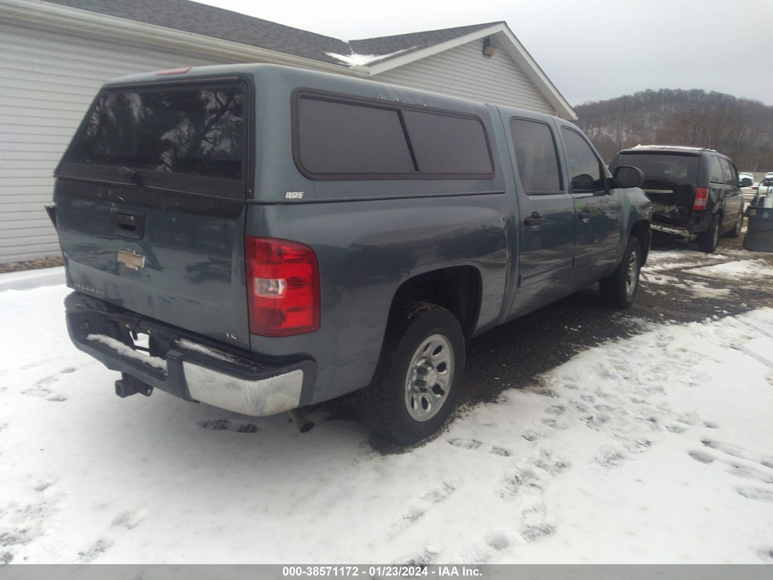 Photo 3 VIN: 3GCEC13C29G114759 - CHEVROLET SILVERADO 