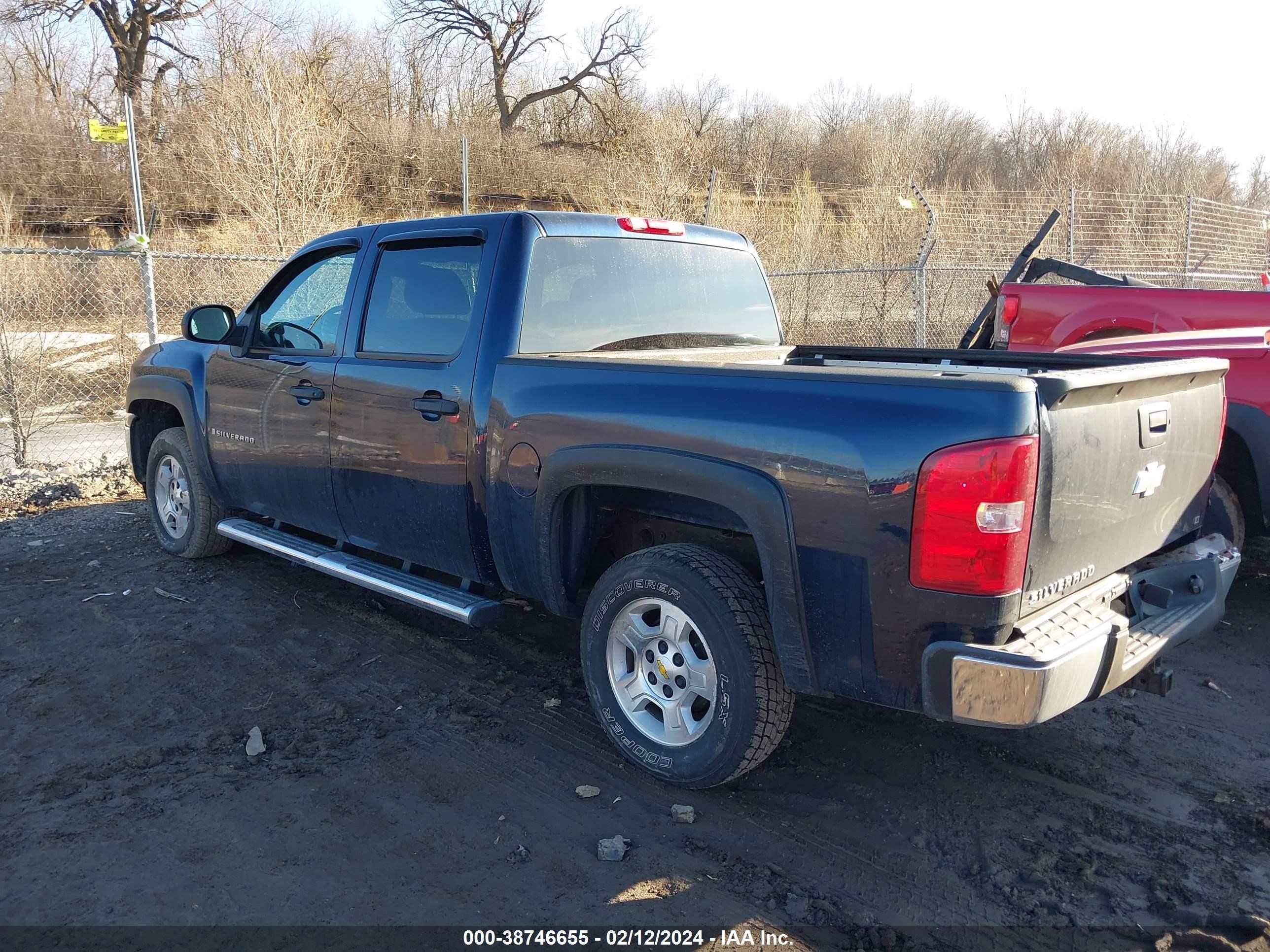 Photo 2 VIN: 3GCEC13JX8G216243 - CHEVROLET SILVERADO 