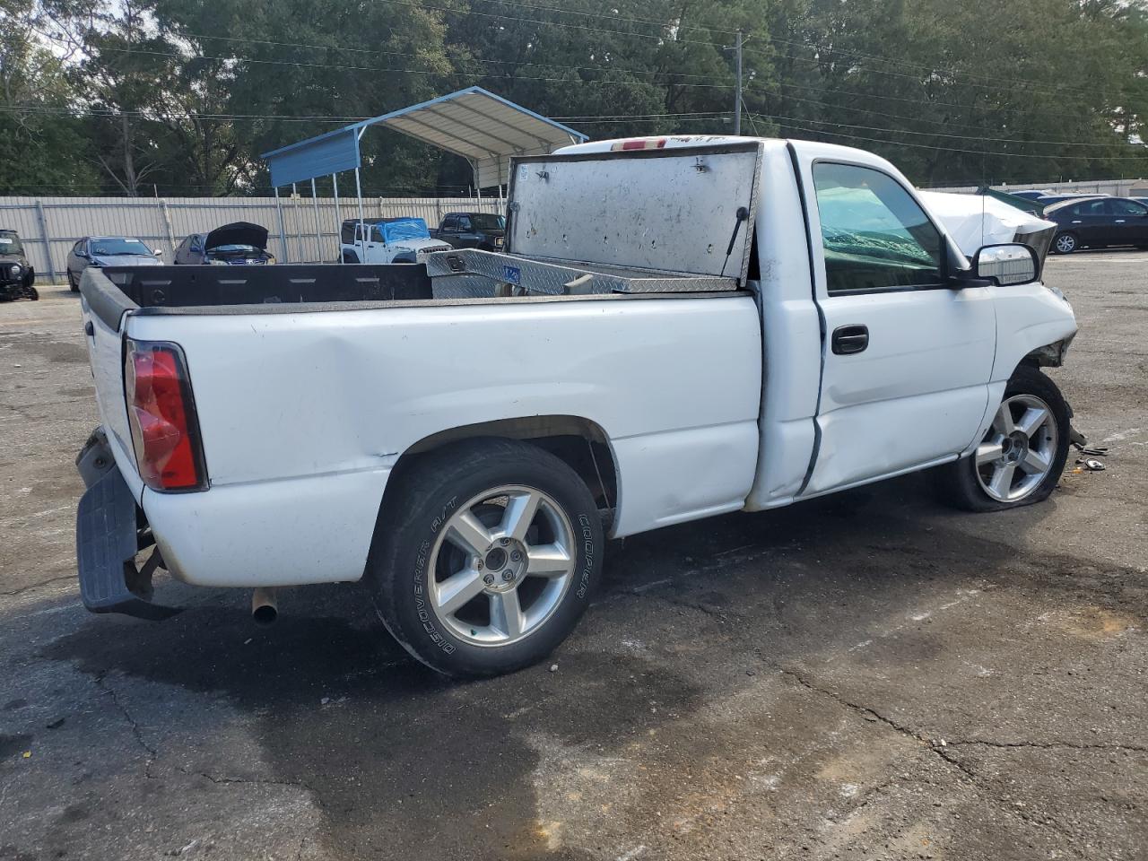 Photo 2 VIN: 3GCEC14V16G256838 - CHEVROLET SILVERADO 