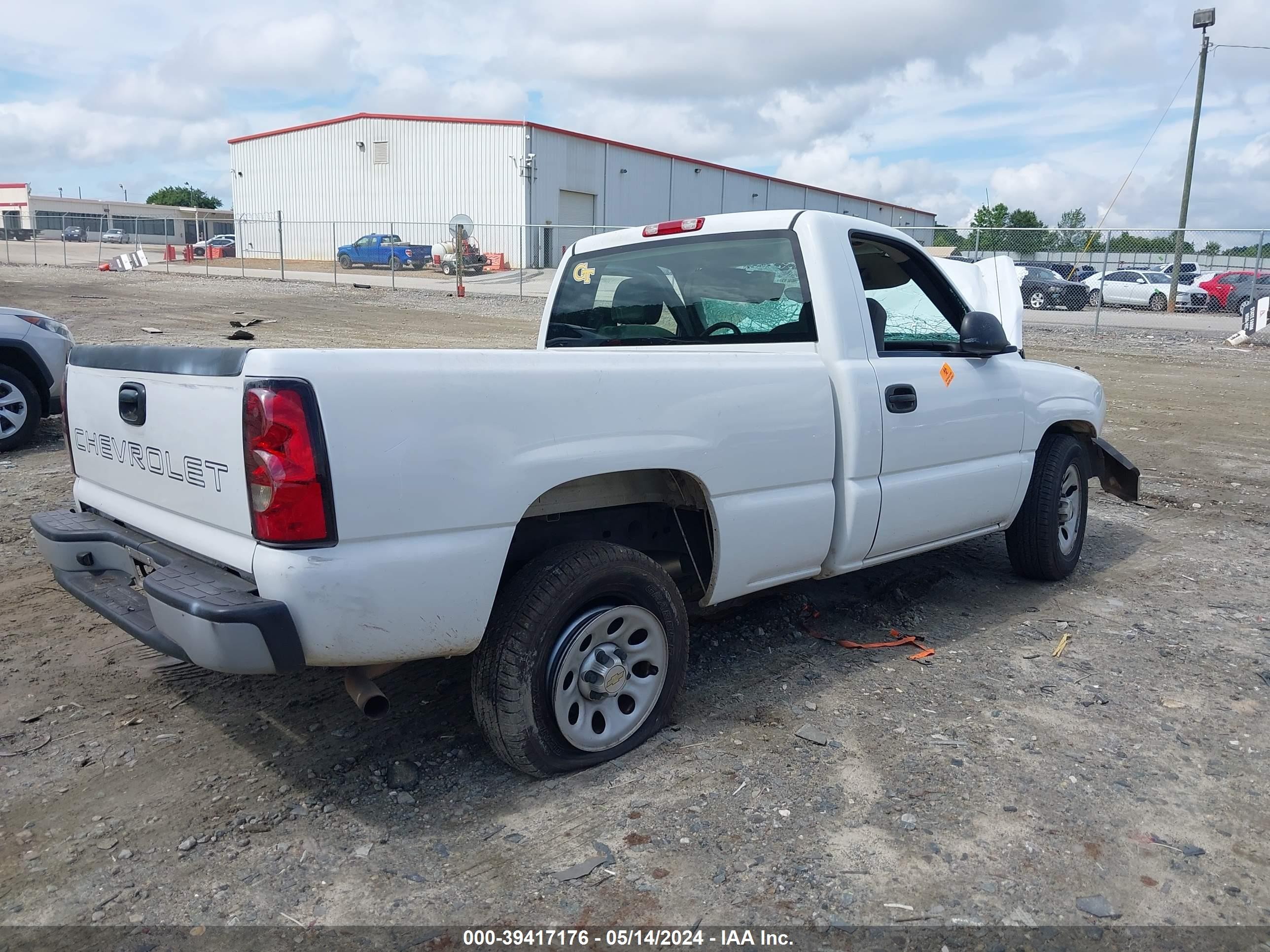 Photo 3 VIN: 3GCEC14X06G269100 - CHEVROLET SILVERADO 