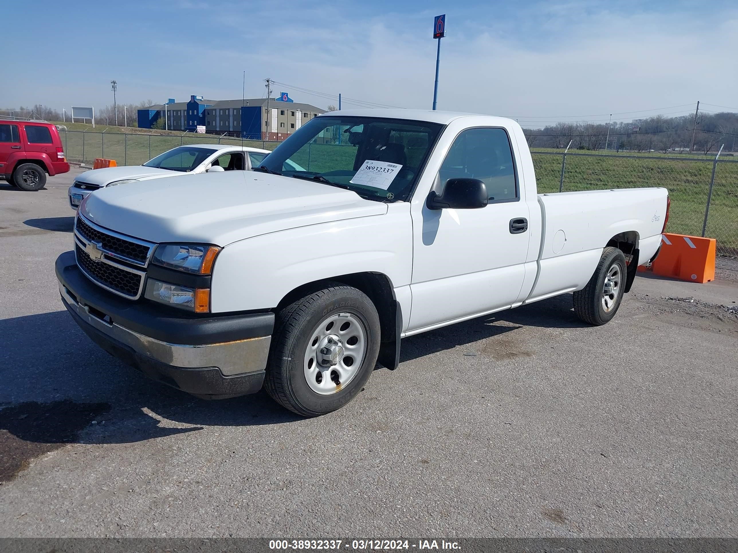 Photo 1 VIN: 3GCEC14X57G256585 - CHEVROLET SILVERADO 