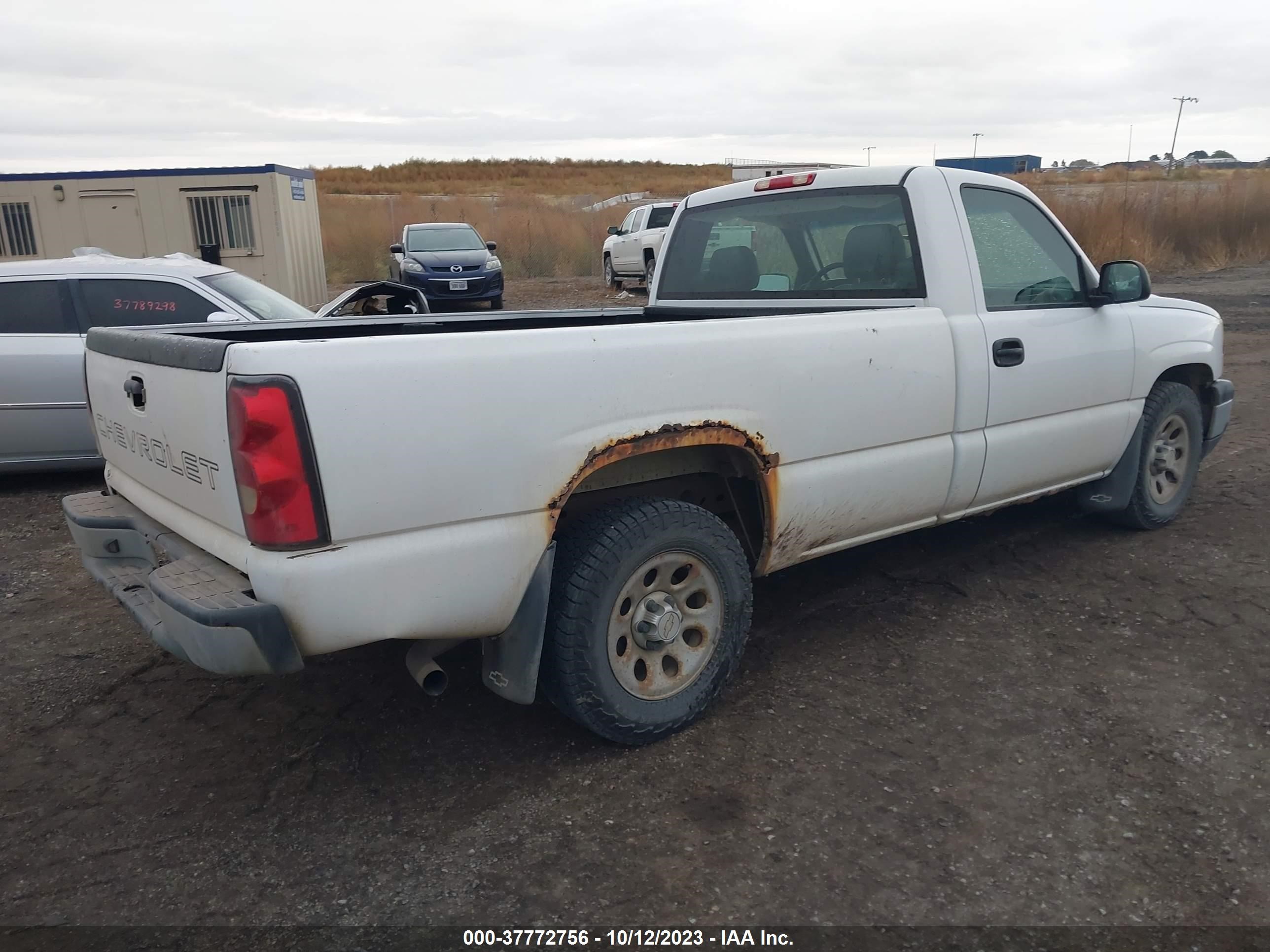 Photo 3 VIN: 3GCEC14X67G215933 - CHEVROLET SILVERADO 