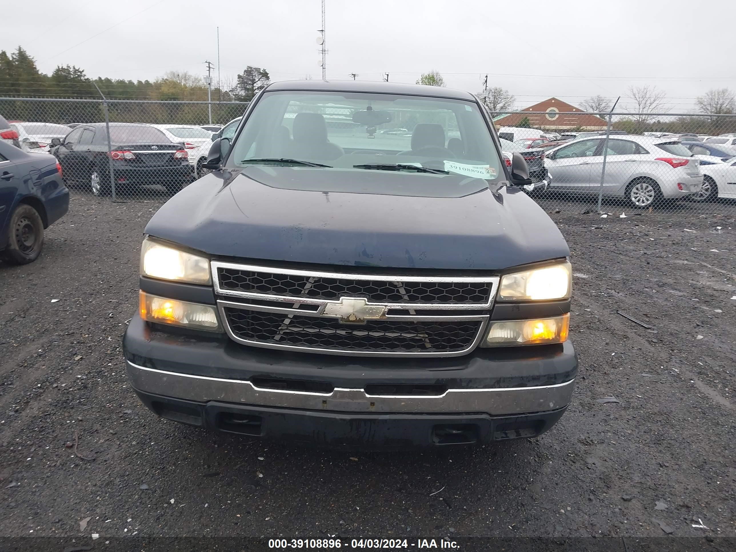 Photo 5 VIN: 3GCEC14XX6G141835 - CHEVROLET SILVERADO 