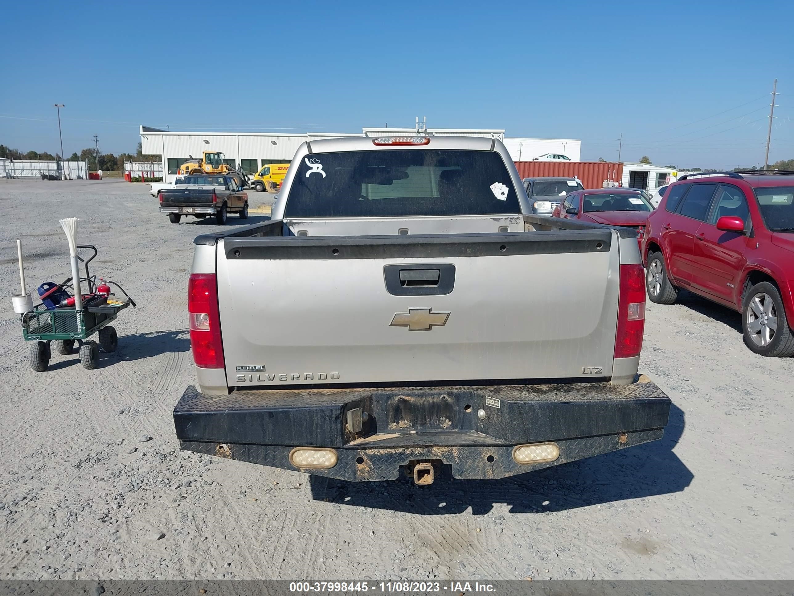 Photo 15 VIN: 3GCEC33049G203623 - CHEVROLET SILVERADO 