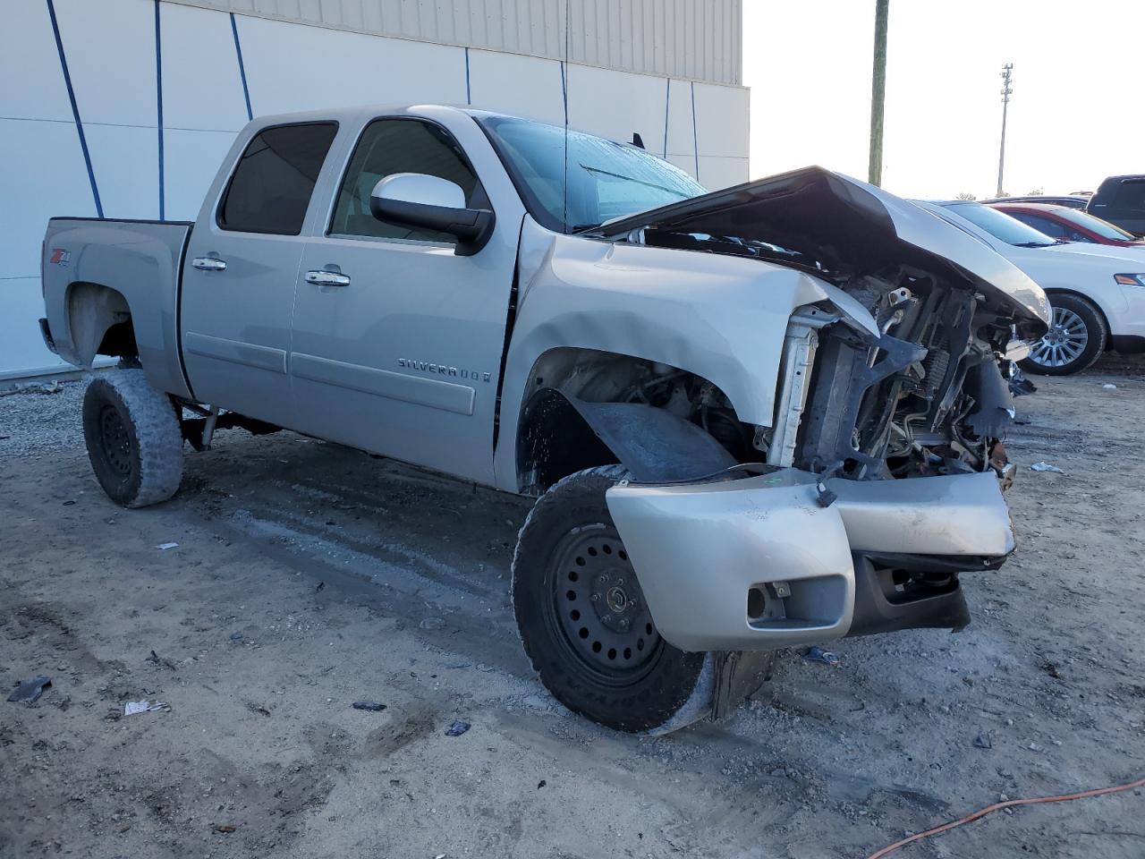 Photo 3 VIN: 3GCEK13J98G267283 - CHEVROLET SILVERADO 