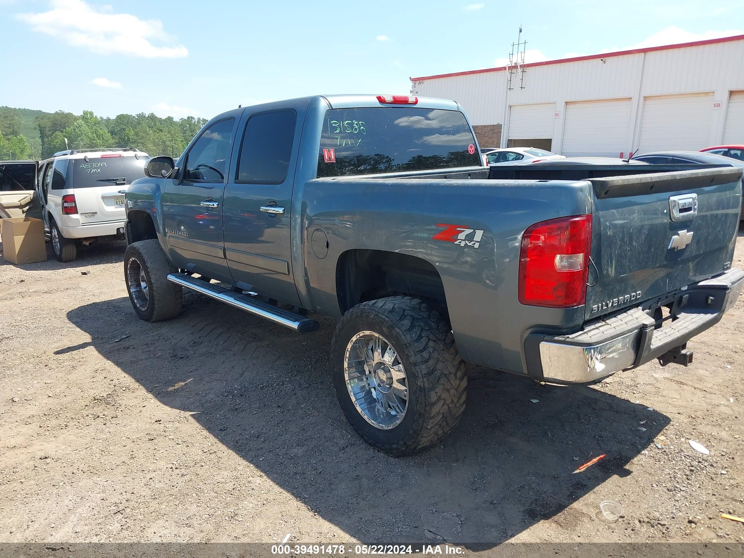 Photo 2 VIN: 3GCEK13M68G131588 - CHEVROLET SILVERADO 