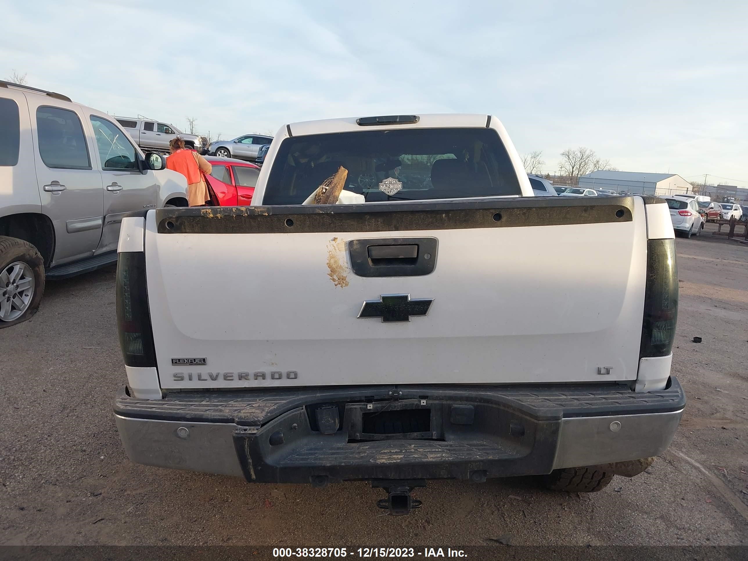 Photo 14 VIN: 3GCEK233X9G168397 - CHEVROLET SILVERADO 